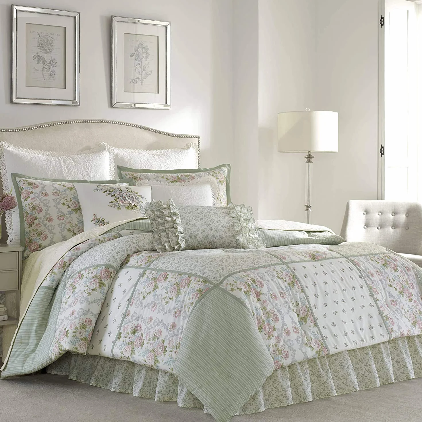 Laura Ashley Home | Edredón de Lujo Ultra Suave, Juego de Ropa de Cama Premium para Todas Las Estaciones, Elegante diseño Delicado para decoración del hogar, algodón, Salvia, Reina