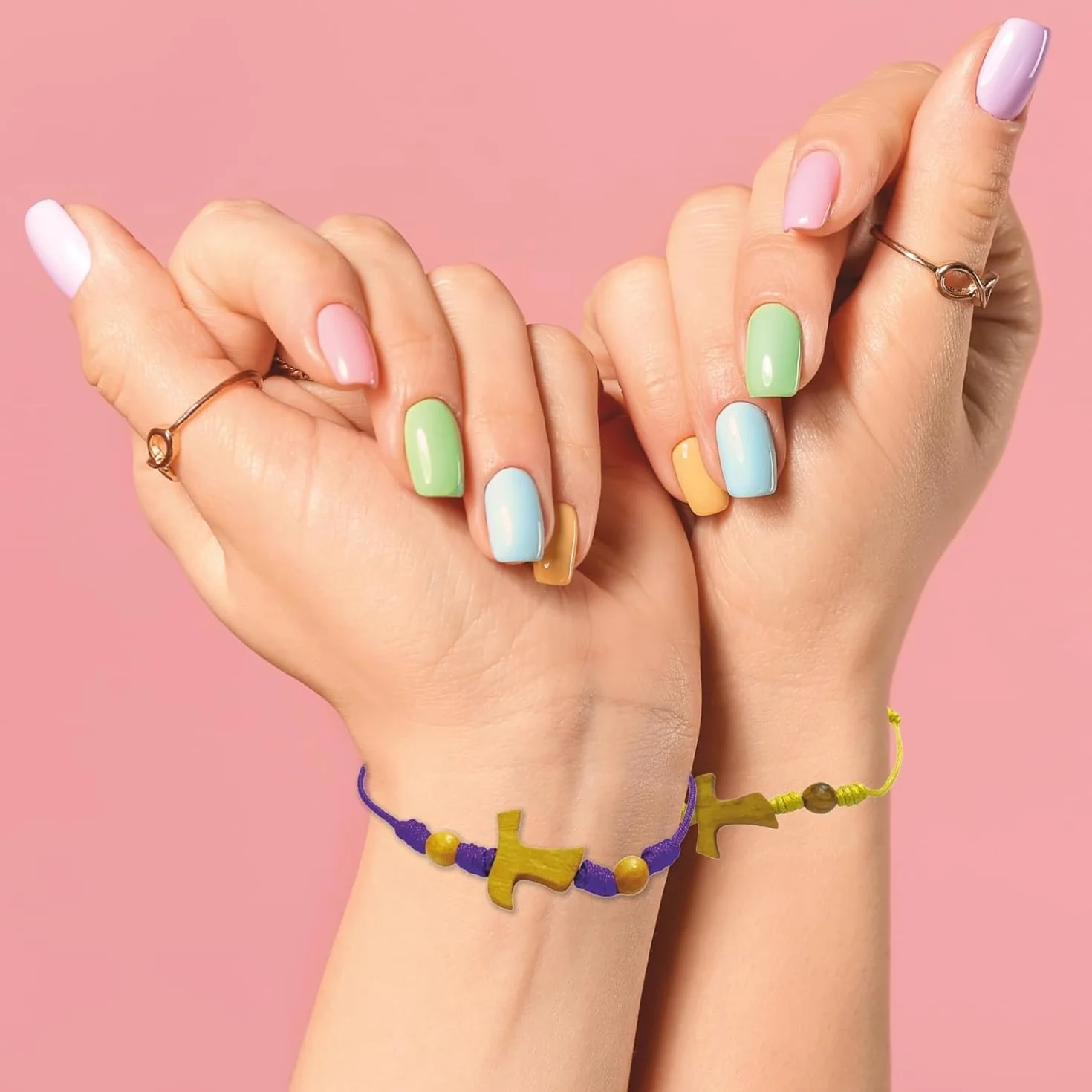30 pulseras ajustables con tau en olivo y bolas de 6 colores surtidos fabricadas en la Patria de San Francisco