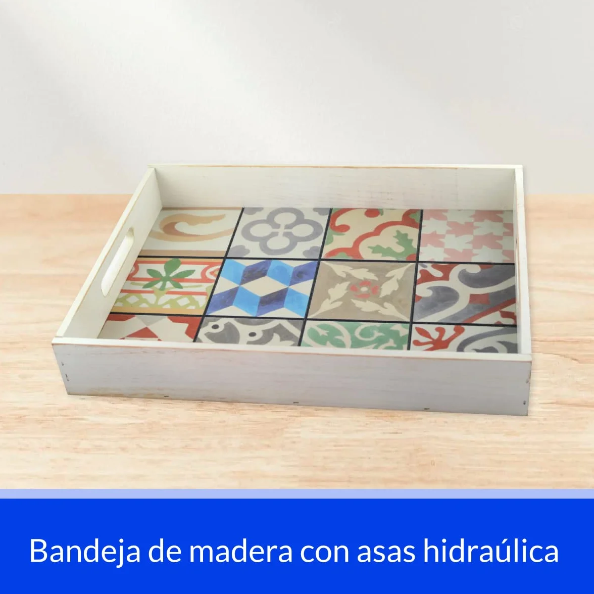 Bandeja para Servir Comida con Asas - Rectangular con Base Hidráulica - 45 x 36 x 7 cm - Ideal para Aperitivo y Desayuno en la Cama - Fabricada en España - Hostelnovo