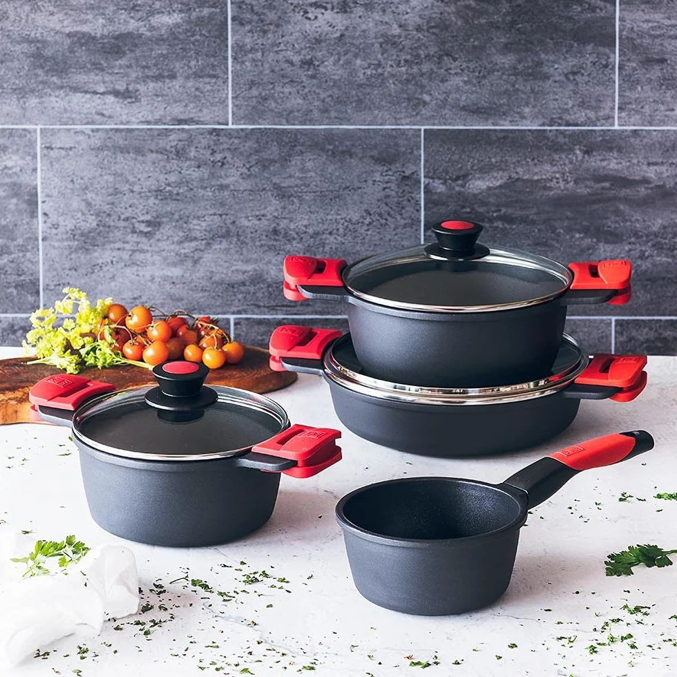 BRA Premiere| Paellera 36 cm, Aluminio Fundido, Tricapa con Revestimiento Antiadherente reforzado sin PFOA, Asas Desmontables incluidas, apta para todo tipo de Cocinas incluida Inducción, Rojo