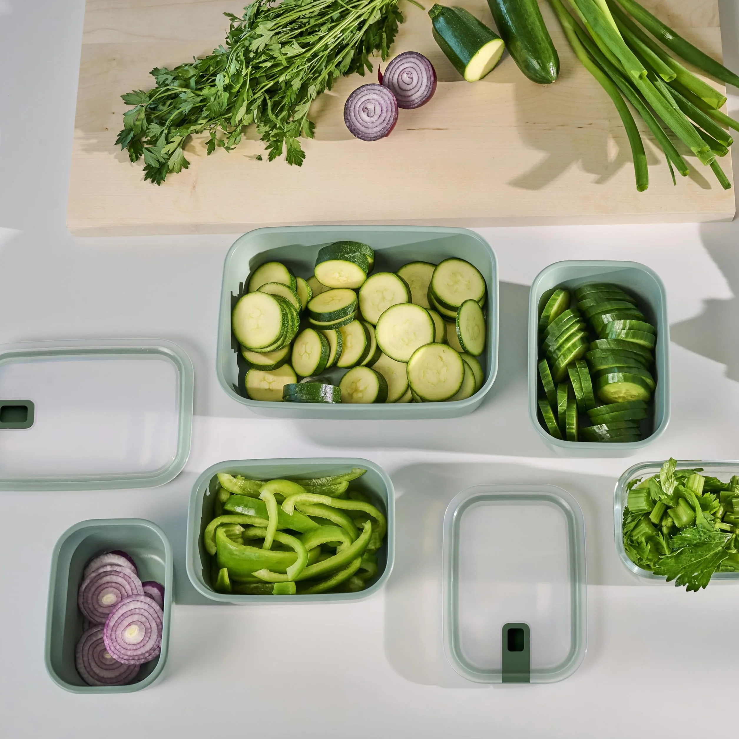 Mepal - Táper de cristal EasyClip 3 piezas - Caja de almacenamiento con tapa y cierre deslizante - Apto para microondas, vaporera, horno, frigorífico y congelador - 2x 1000 + 2250 ml - Nordic sage
