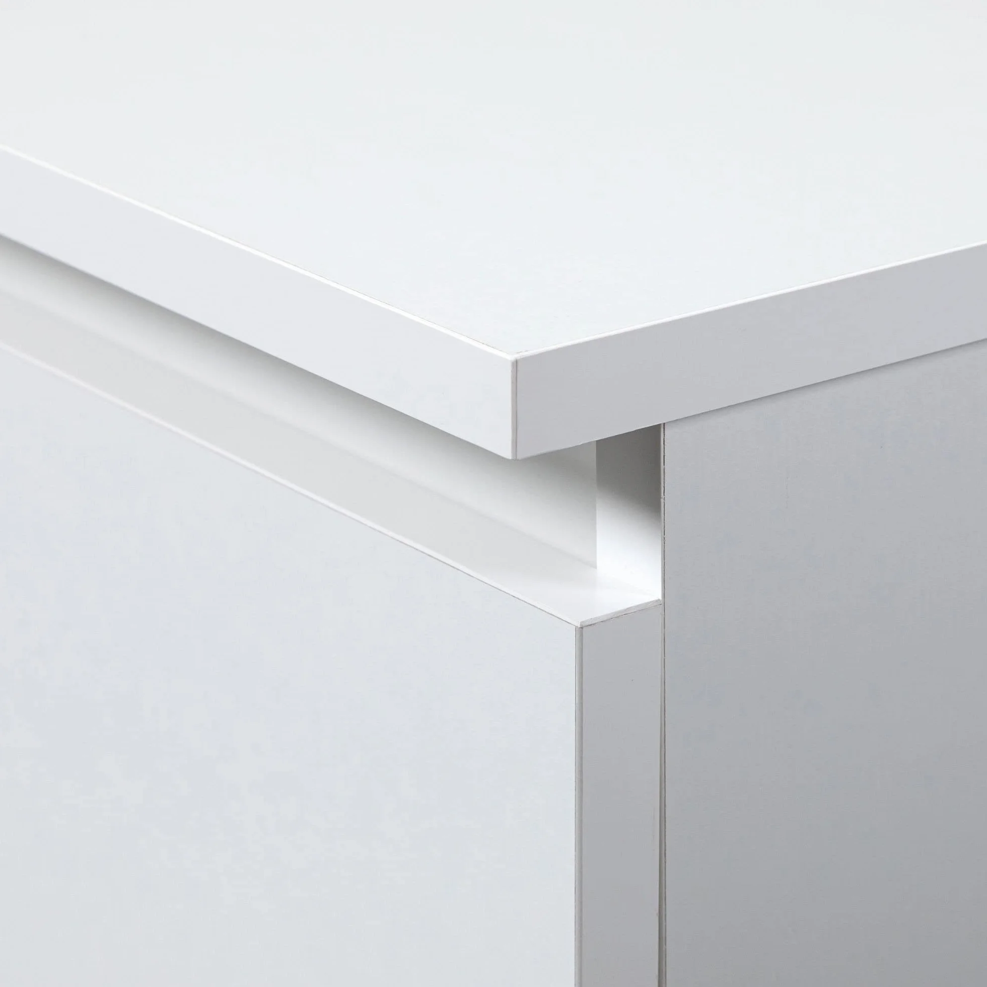 AKORD Escritorio A-6 con Estante para Teclado y 3 cajones a la Izquierda o a la Derecha | Escritorio de Oficina | Escritorio para Ahorrar Espacio | 90x77x50cm 30 kg (Blanco)