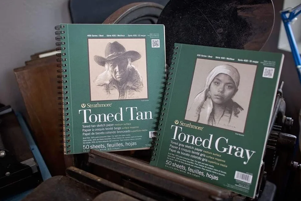 STRATHMORE 400 Toned Sketch Pads, Bloc de Papel de Color para Esbozo, Grano Fino, 118g, 22,86 x 30,48 cm, 50 hojas