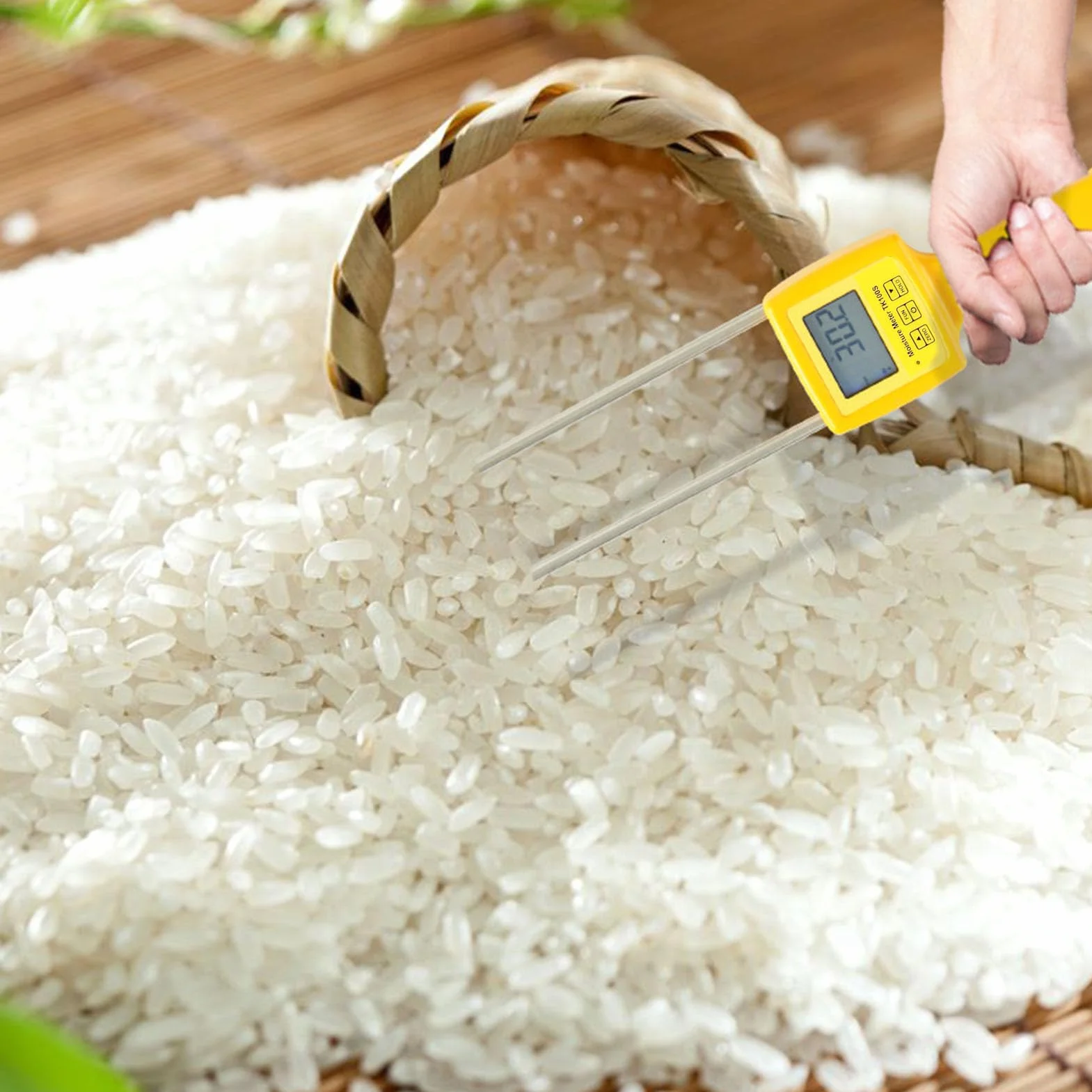 Probador de Humedad de Heno con Sonda, Medidor de Humedad Portátil para Alfalfa, Trébol, Forraje, Hierba de Orchad y Heno de Timoteo, Medición Rápida Precisa, Pantalla LCD,