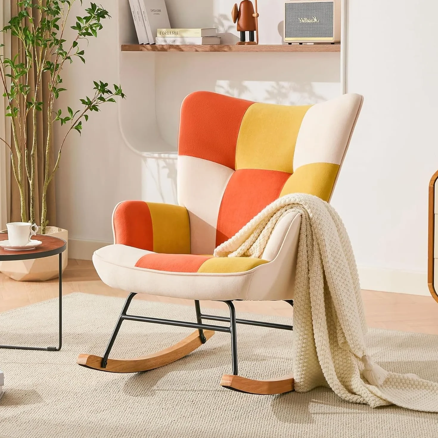 Mecedora de Terciopelo para habitación Infantil, con Estructura de Metal y Base de Madera, tapizada, para salón, Ocio, para salón, Dormitorio (Mecedora de Patchwork, Naranja y Amarillo)