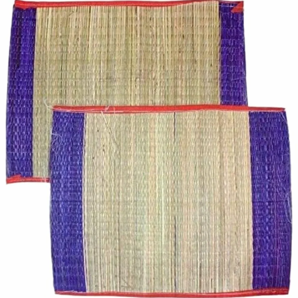 Generic Pooja Aasan Puja Asan Mat Puja Asana para Mandir Kusha Asan Madurkathi/Kusha Grass/Korai Pai 18 pulgadas x 18 pulgadas Juego de 4 piezas