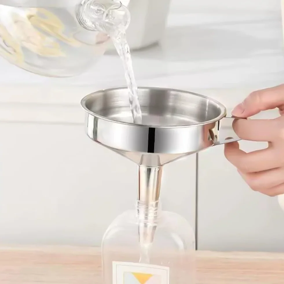 Embudo de Cocina de Acero Inoxidable 4.4 Pulgada con Asa para Llenar Botellas