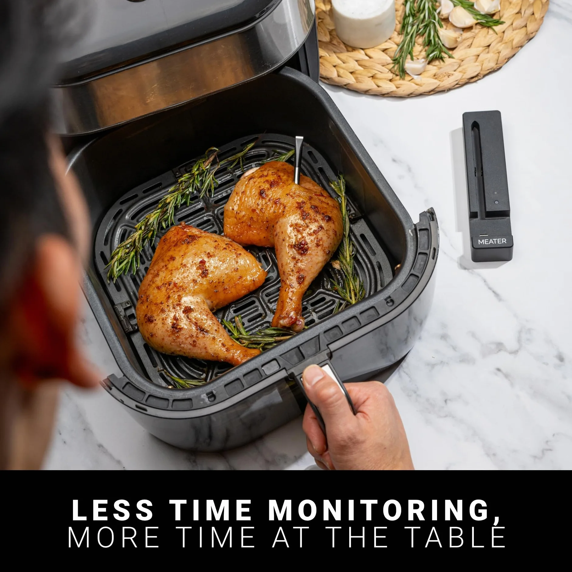MEATER SE [NUEVO] - Termómetro para Carne Inteligente Inalámbrico con Bluetooth | Mide la Temperatura Interna y Ambiental | Horno, Parrilla, Cocina, Ahumador, Asador Equipado con Cargador Negro