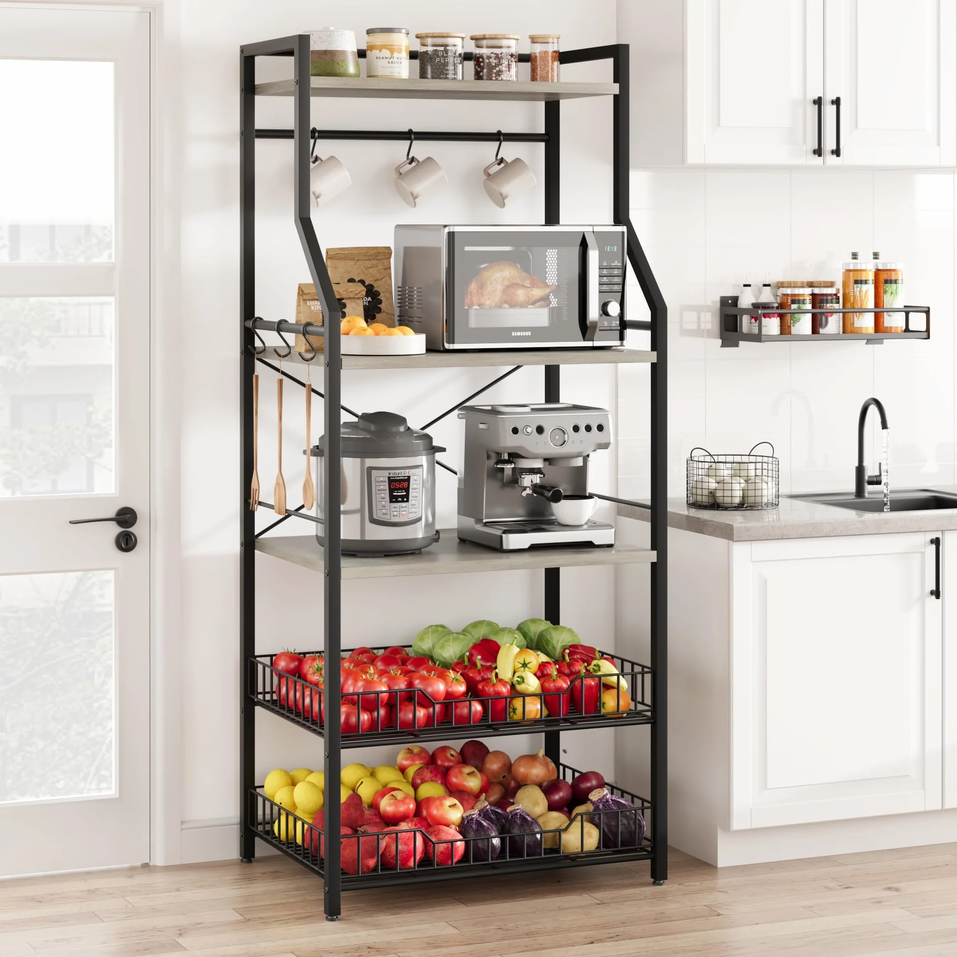 Garvee Estante de cocina de 5 niveles con soporte para microondas, incluye 2 cestas de alambre grandes, 8 ganchos y estantes de almacenamiento industriales para barra de café, perfecto para cocina o