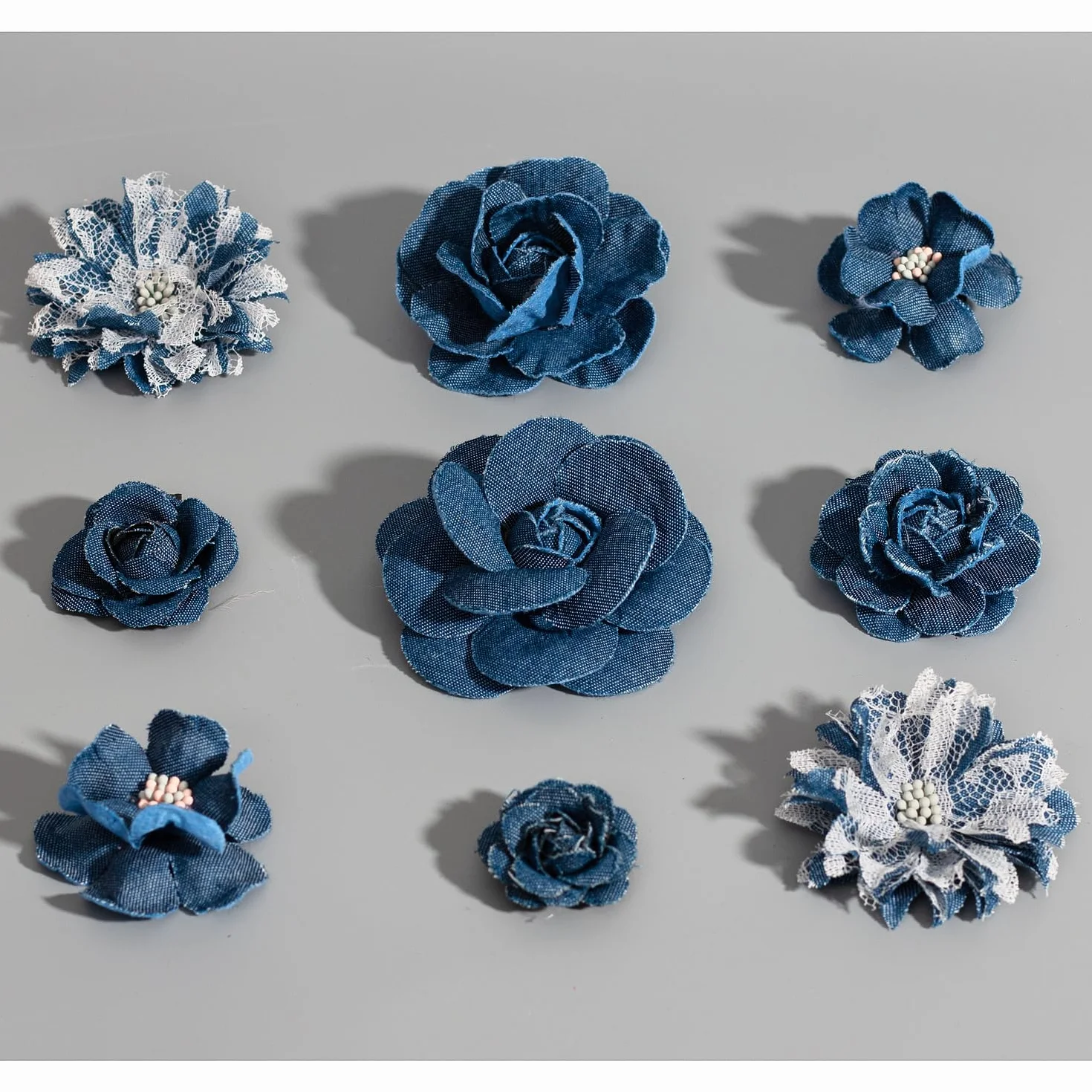 Juego de 9 parches de tela vaquera con forma de flor, cinta de mezclilla para vestidos, decoración de flores y manualidades para fiestas (azul oscuro)