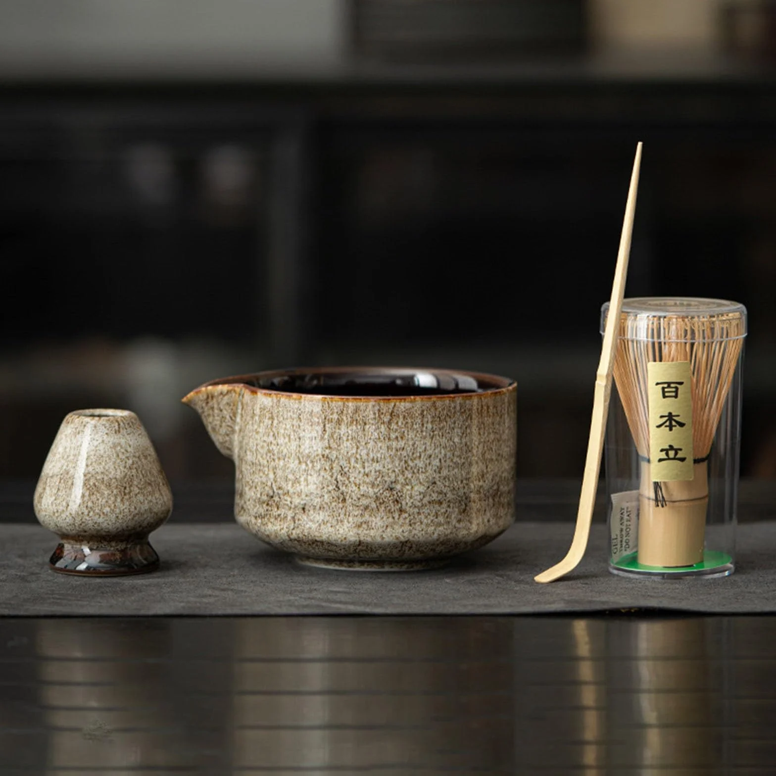 Bambú Te Matcha Kit, Hecho a Mano Cuchara Cerámica Horno Ru Cuenco de Matcha Soporte Japonés Kit de Matcha Juego de 4 Piezas Fiesta del Té Amantes Regalo Imprescindible(Brown)