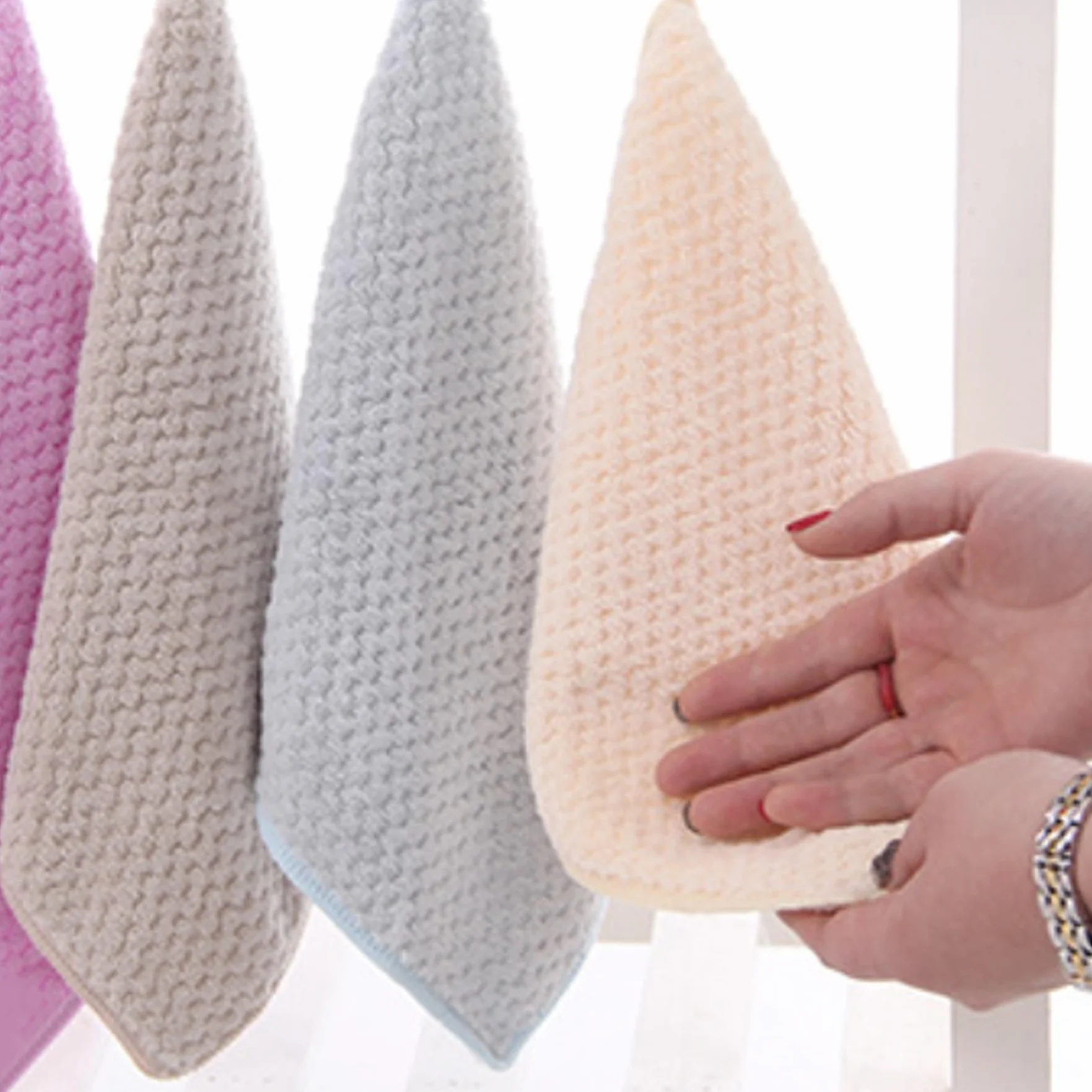 Toallas de mano pequeñas suaves y súper absorbentes con bucles colgantes - Juego de 5 piezas para baño y cocina, lavable a máquina y secado rápido