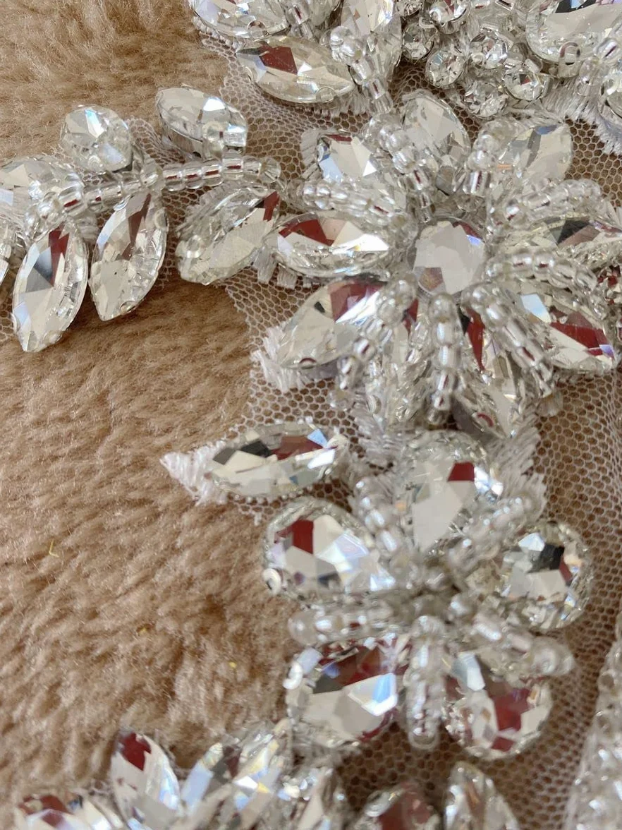 Apliques de encaje con diamantes de imitación para coser a mano, accesorios de decoración en forma de ala, parches de un par