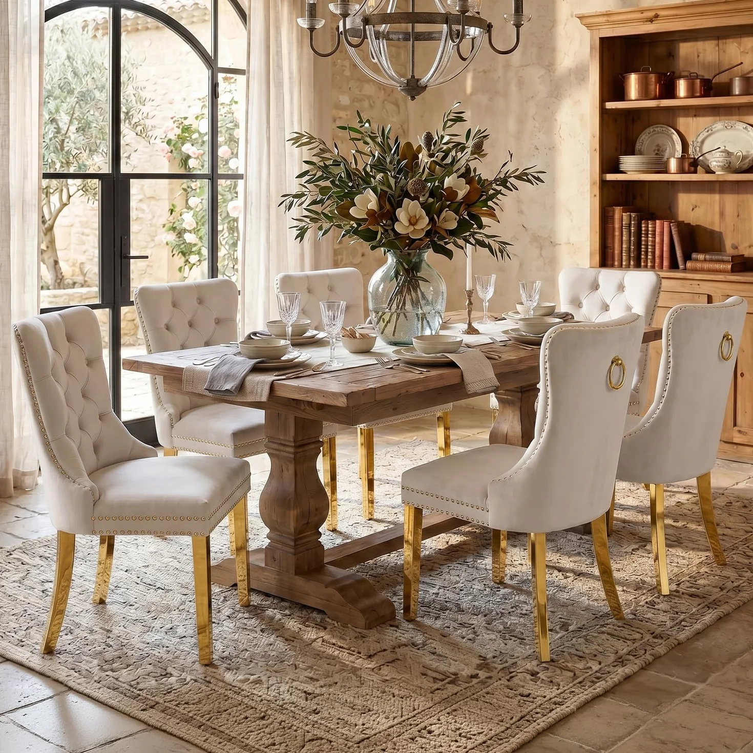 SoarFlash Sillas de Comedor en Terciopelo, con Espaldar ala Acolchado, Remaches de Clavos, Forro Remachado, Aro Decorativo Trasero y Patas en Metal Dorado, Juego de 6, Beige