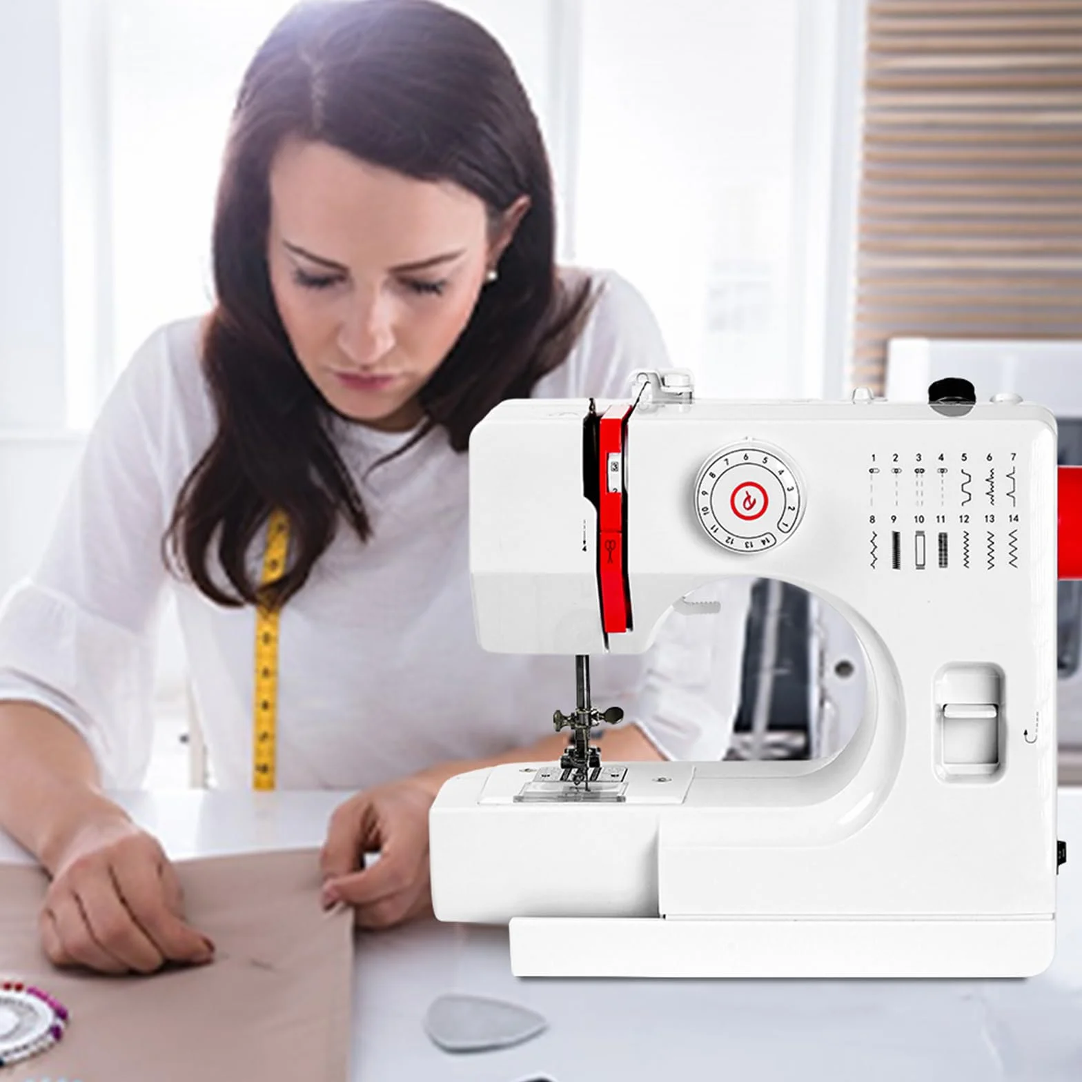 Máquina de coser, máquina de coser eléctrica 725A con 14 puntadas, modelo mejorado, juego de hilo de coser con mesa extensible y tela (Regulaciones europeas)