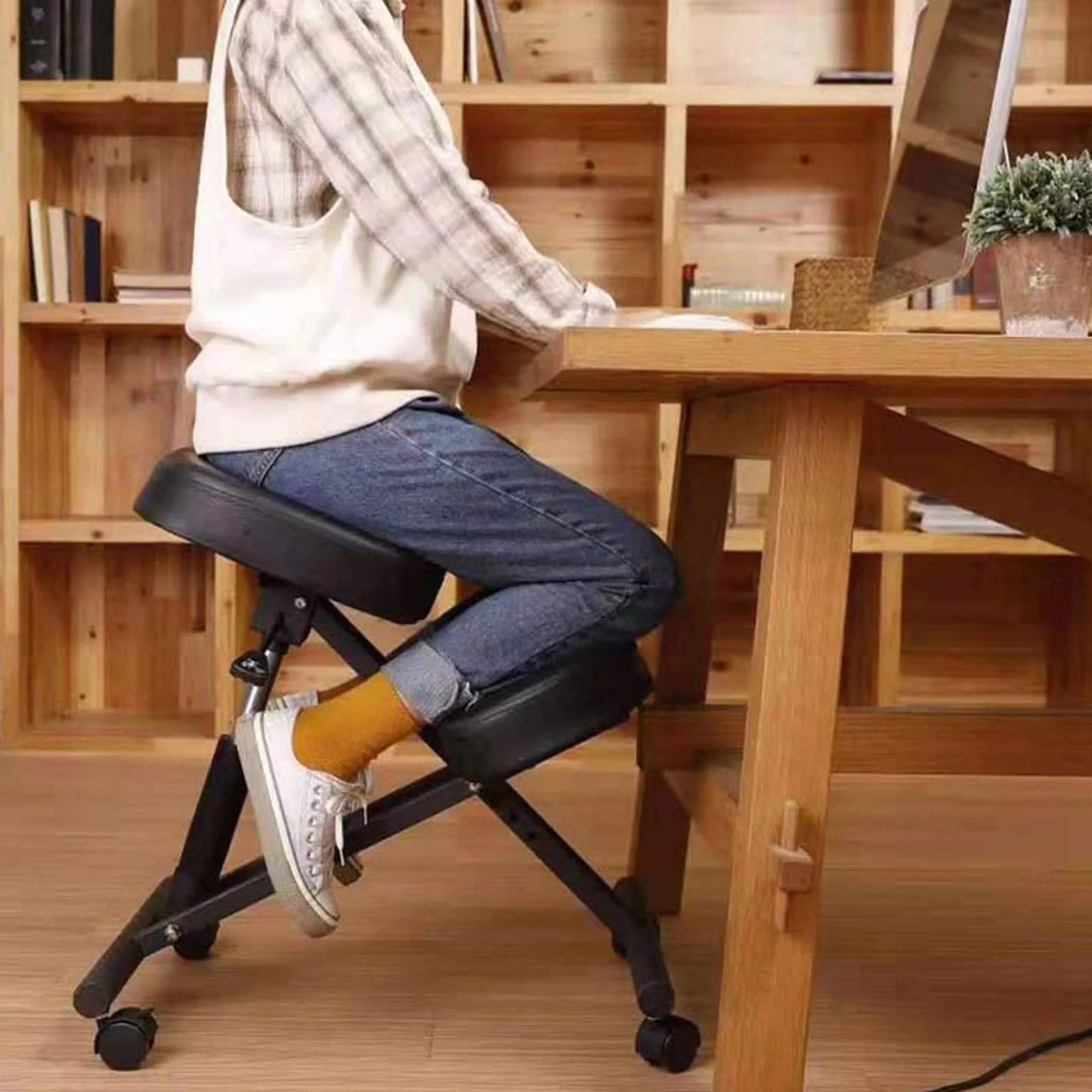 Silla de rodilla regulable en altura con 4 ruedas, taburete ergonómico para sentarse dinámicamente, alivia el dolor de espalda en la oficina y en casa, taburete flexible para rodillas