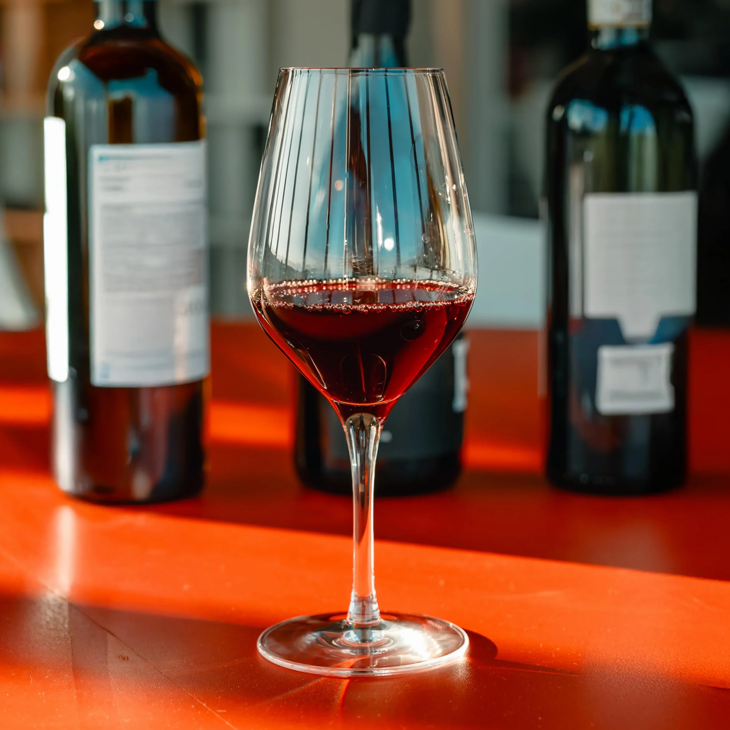 Stölzle Lausitz Exquisit Royal - Juego de 6 copas de vino tinto (480 ml, ideal para vino tinto), elegante copa de vino tinto de cristal para el máximo desarrollo del aroma, incluye paño de pulido