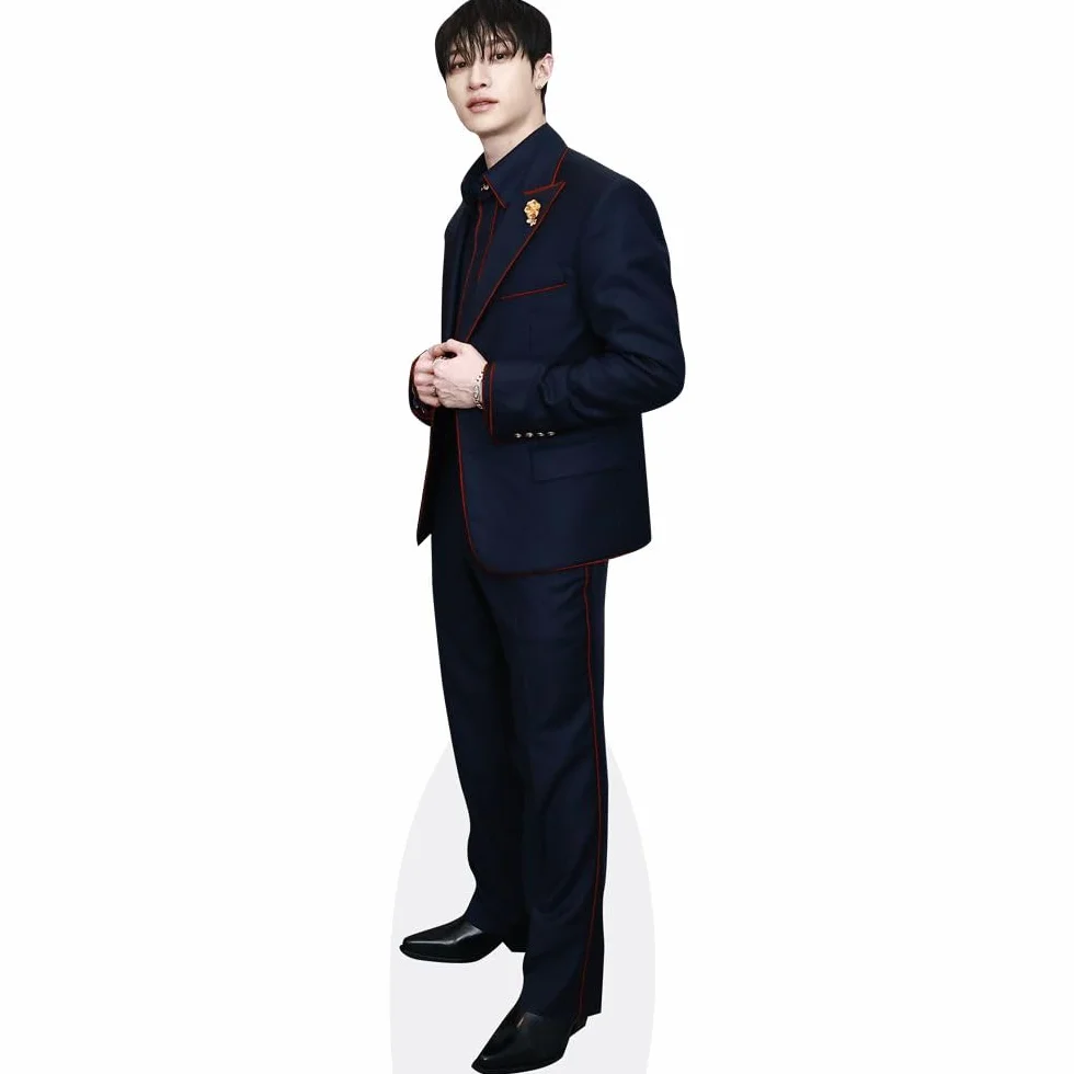 Bang Chan (Suit) Tamano Natural
