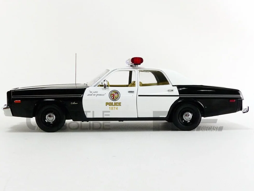 Greenlight - Coche miniatura coleccionable, 19042, negro/blanco