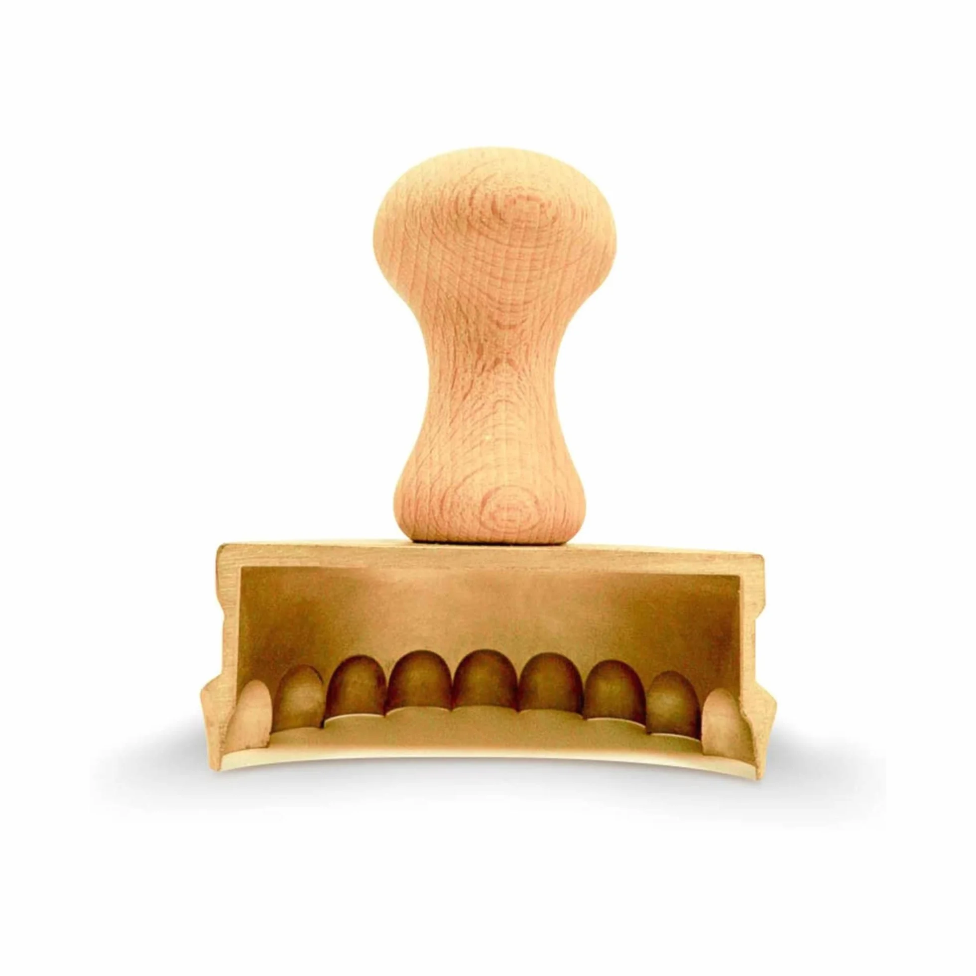 La Gondola Cortador de Raviolis Caseros - Forma Mezzaluna (Medialuna) 90 mm | Cortapastas de Latón y Madera | Cortador de Pasta Robusto y Fácil de Usar | Utensilios para Pasta Fresca Hechos en Italia