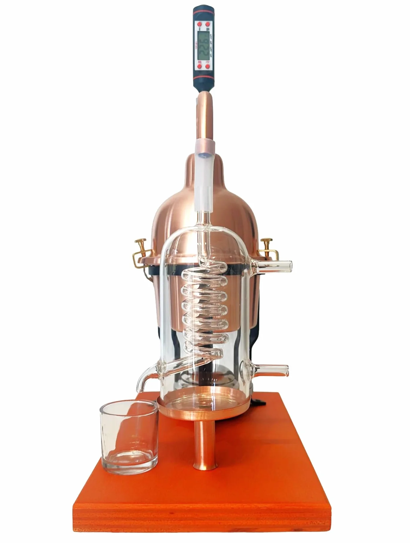 Destilador para aceites esenciales de cobre con bobina de condensación de vidrio. Capacidad 0,6 litros