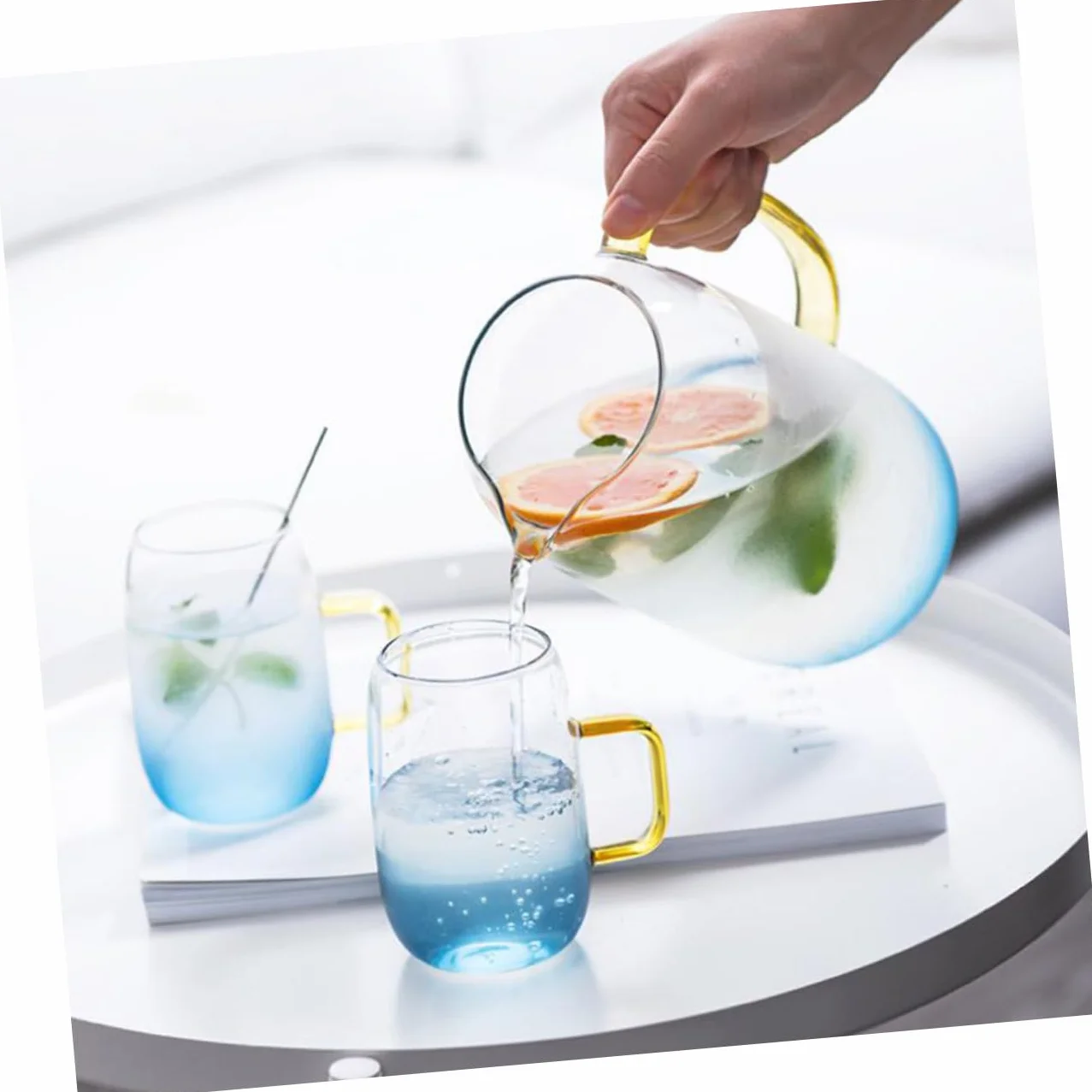 Jarra de Agua Resistente al Calor de Vidrio Jarra de Agua Hogar con Tapa para Preparar y Servir Bebidas Frías Jugo o Tés la Cocina o Sala de Estar