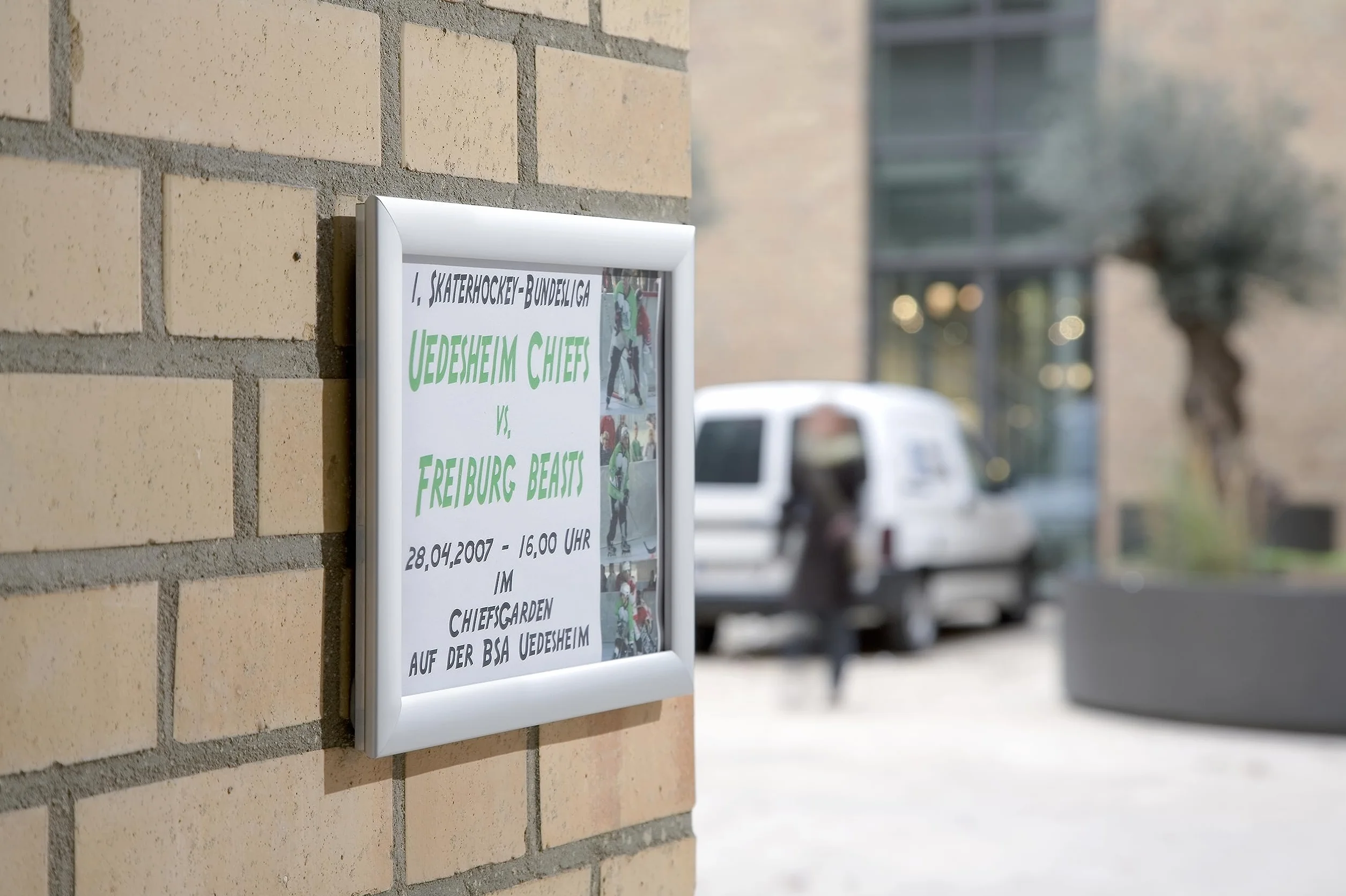 Franken Outdoor BS1701 - Marco con enganche de clip (24 x 32,7 x 1,2 cm)