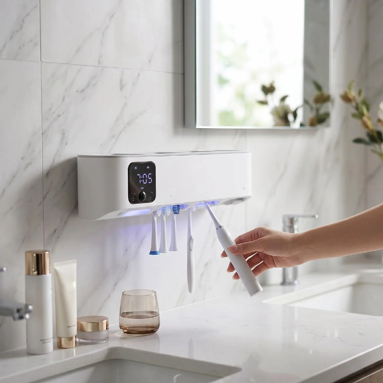 Goshyda Soportes para Cepillos de Dientes para Baño, Desinfectante Inteligente para Cepillos de Dientes y Soporte con Ventilador Integrado de Secado Rápido, Montado en la Pared con 3