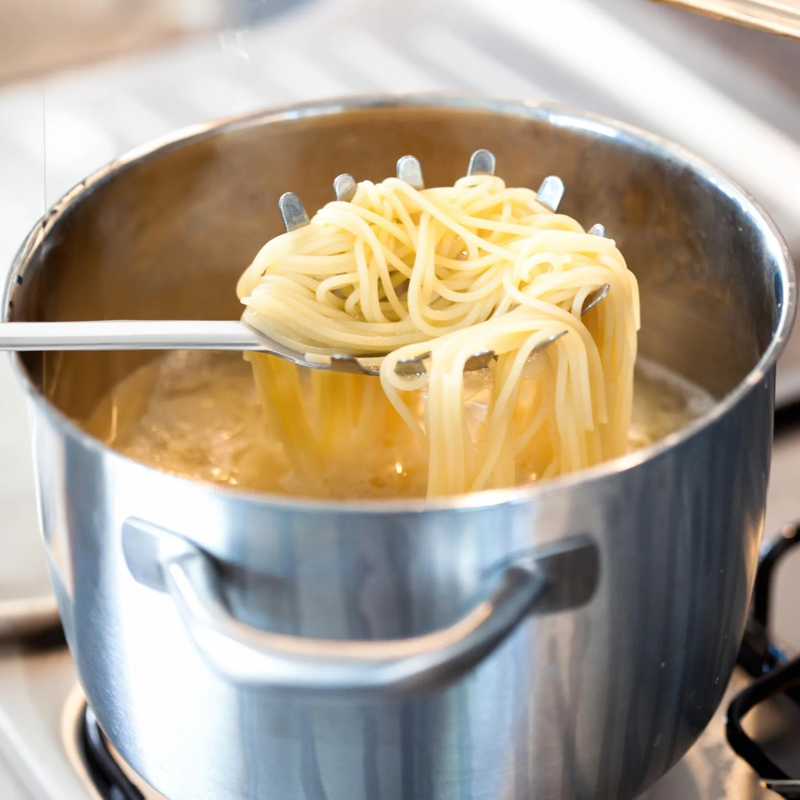 1 Pieza Cuchara para Espagueti,Servidor para Pasta,Cuchara para Pasta de Acero Inoxidable,Tenedor para Pasta,Apto para Lavavajillas,Para La Cocina Casera