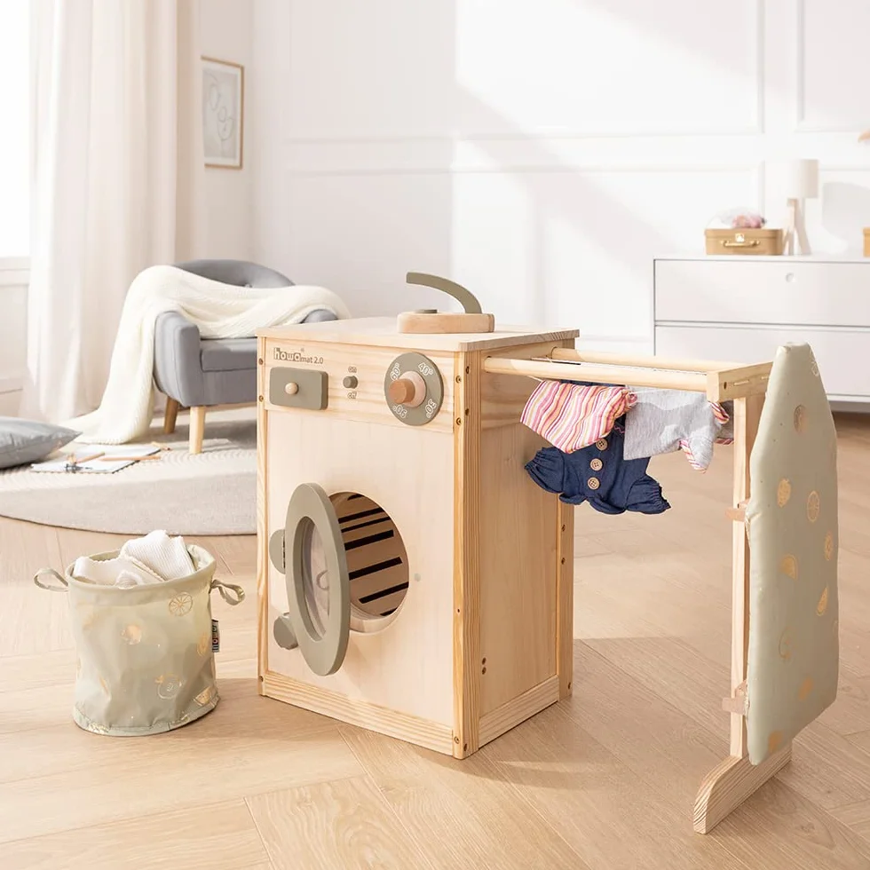 howa Lavadora infantil de madera Lavadora para niños con tendedero, tabla de planchar, cesta de ropa y plancha 48142