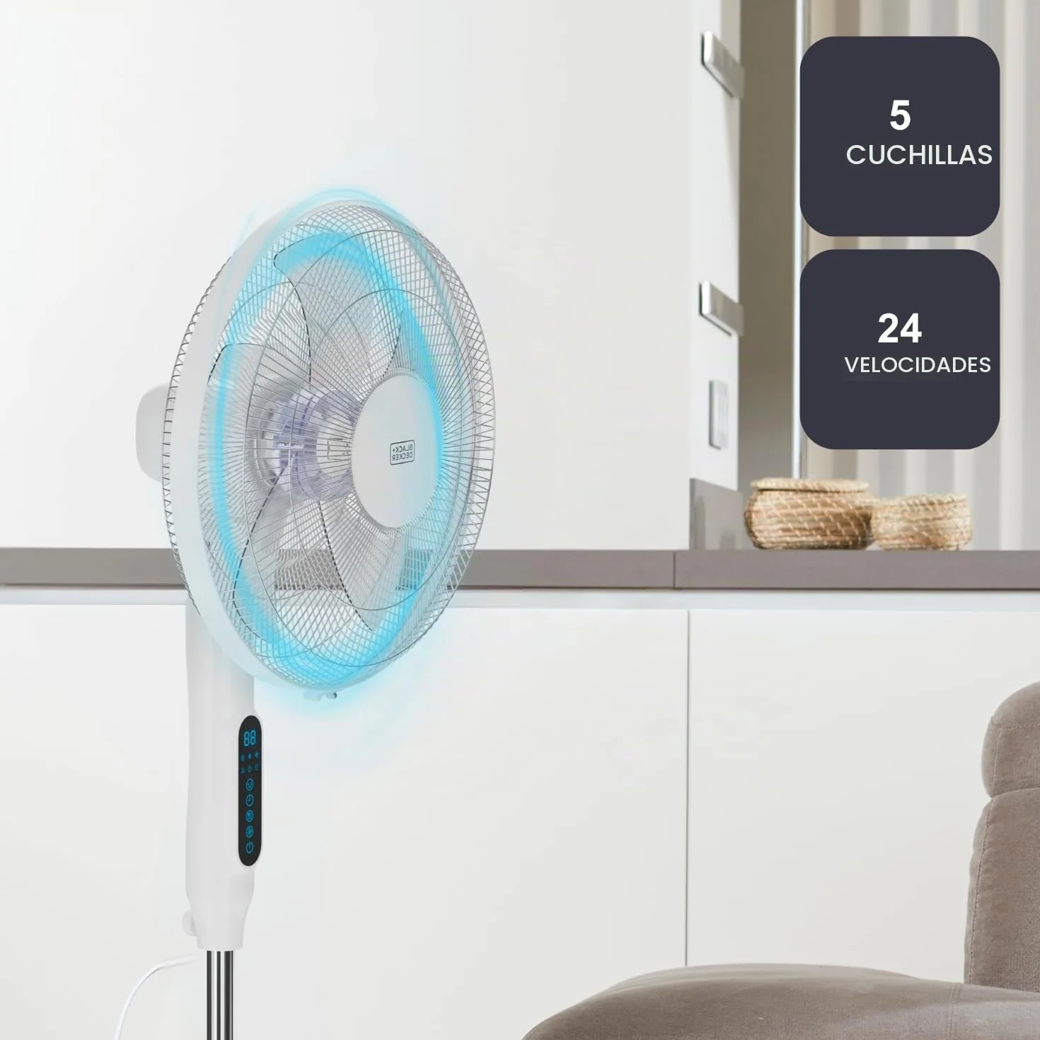Black+Decker - Ventilador de Pie 30W | 24 Velocidades | Modos Normal, Natural y Noche | Timer 15h | Oscilación Automática | Altura Ajustable 118-138 cm | Pantalla LED | Silencioso | Mando a Distancia