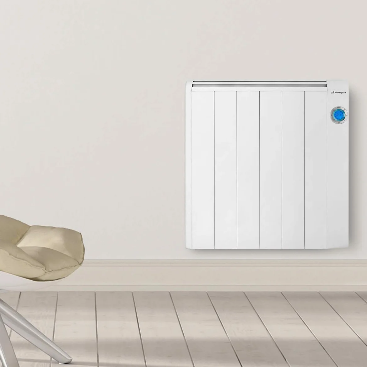 Orbegozo RRE 1010, Emisor térmico bajo consumo, 1000 W, 6 elementos reales, aluminio, mando a distancia, funcionamiento programable, botón de desconexión total, pared o pie, color blanco
