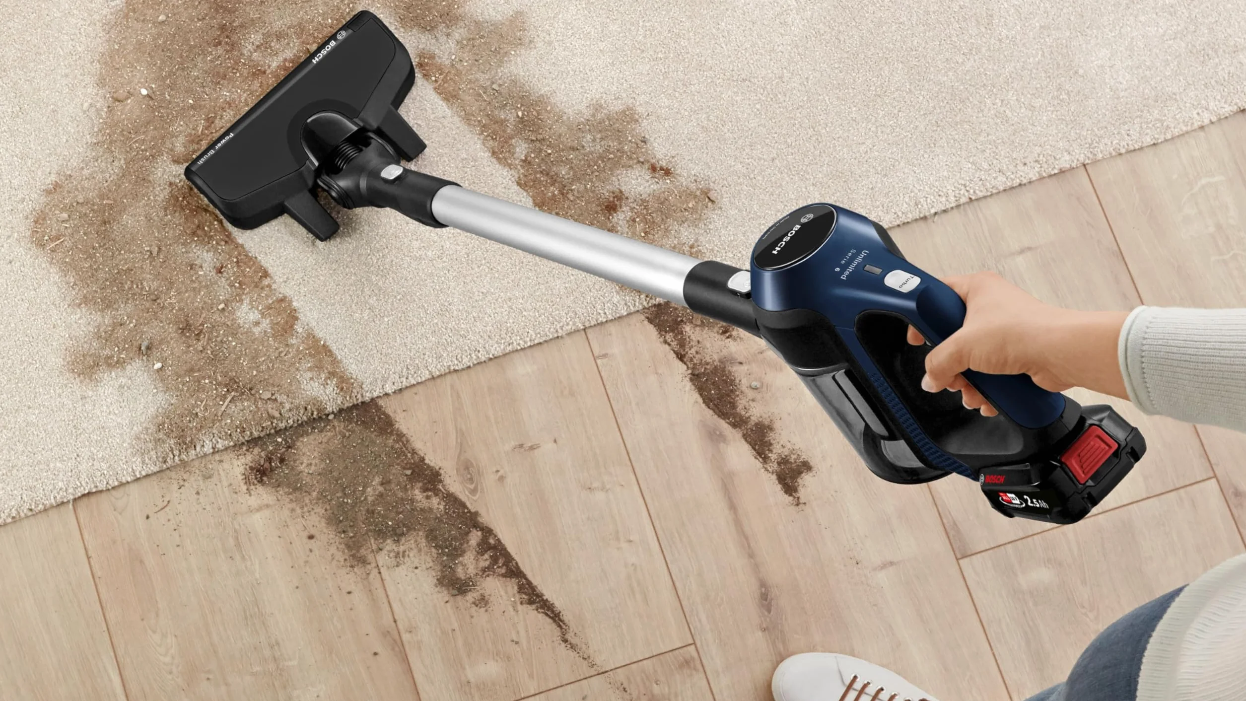 Bosch Aspiradora sin cable y de mano BBS611MAT Serie 6 azul