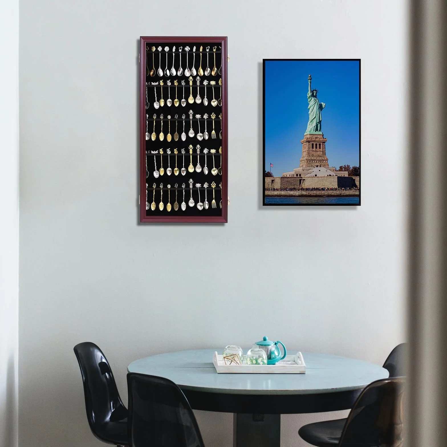 Expositor de 60 cucharas de té de recuerdo, colección de coleccionistas, soporte de pared de madera con 98% acrílico UV con cerradura (60 cucharas, cereza)