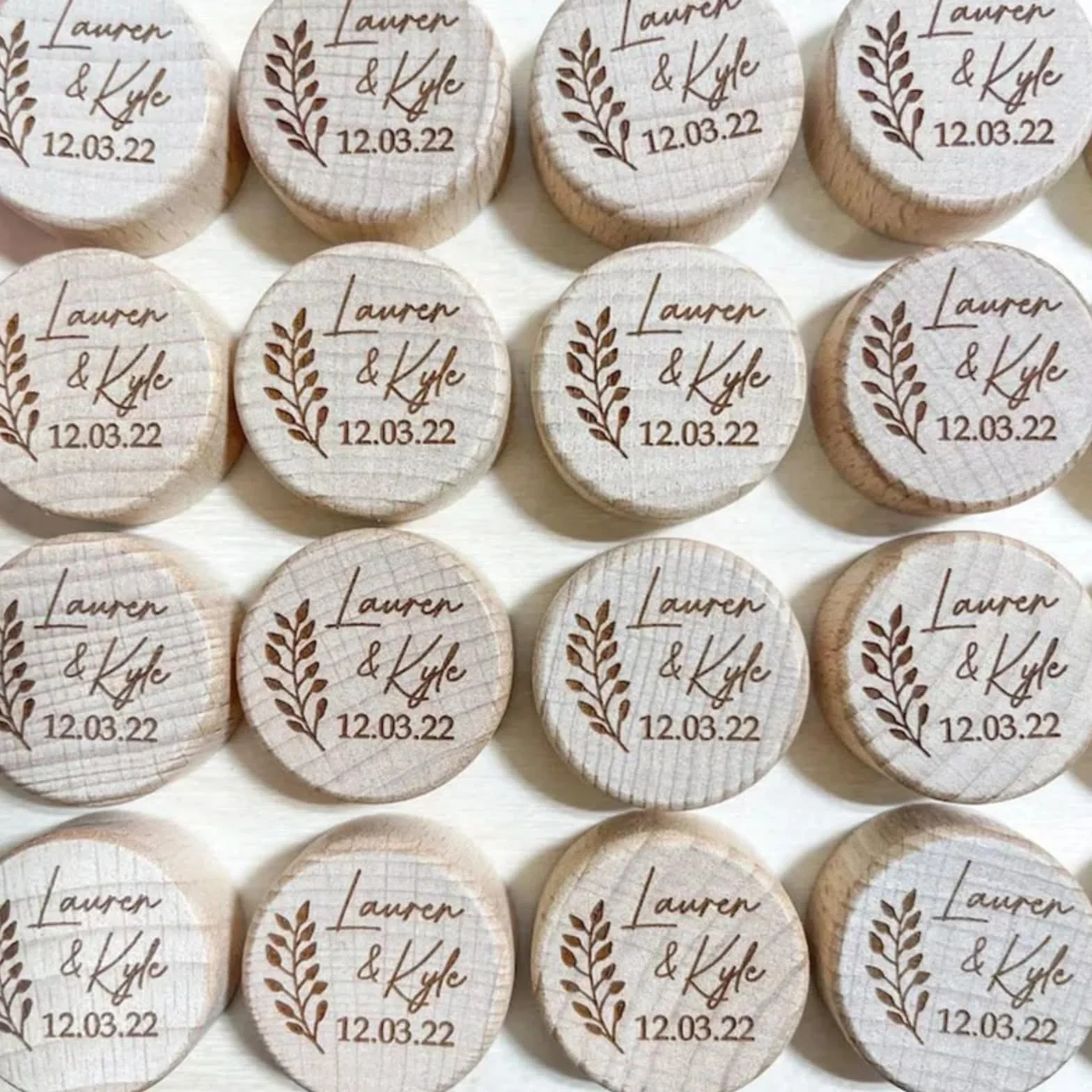Corchos de vino personalizados para boda, corchos de botella de vino grabados, tapón de vino de madera con láser, regalo de boda y fiesta (90 unidades)
