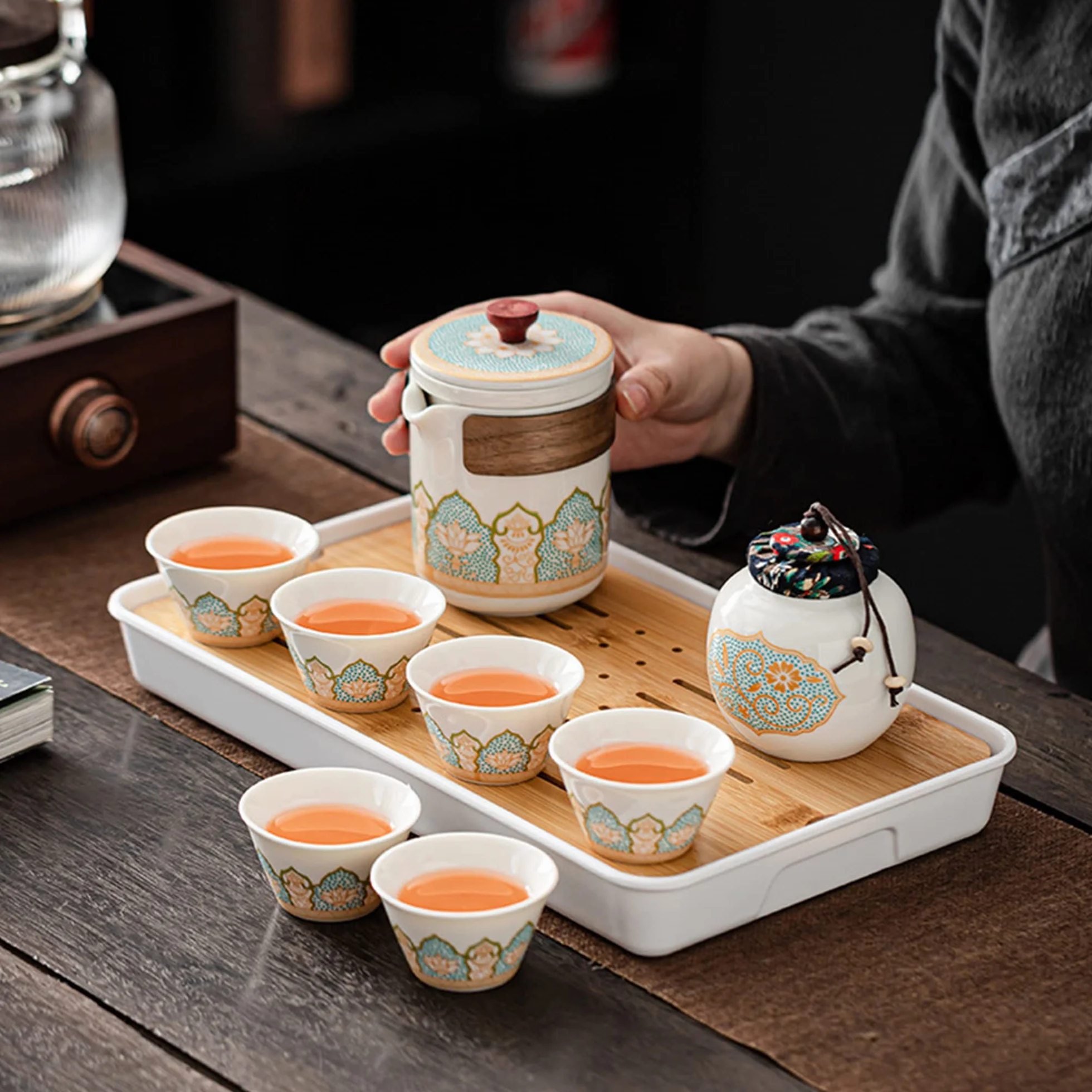 fanquare Tetera de Porcelana China con Colador, Juego de Té de Cerámica Kungfu con Bolsa de Viaje, Lata de Té y Tabla de Té, Juego de Té Floral para Adultos, Blanco