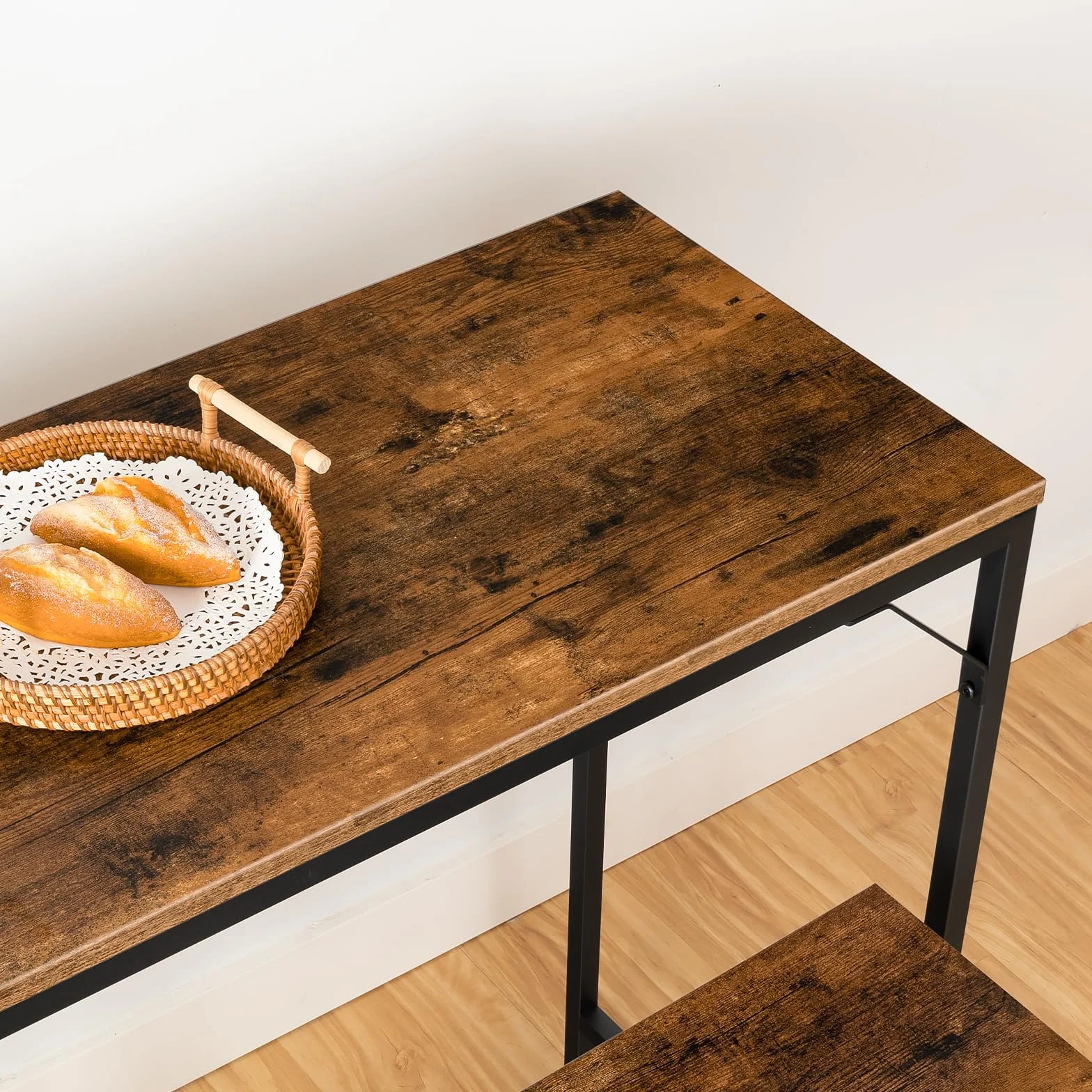 HOOBRO Juego de Mesa y 2 Taburetes de Bar, Estilo Industrial, 120 x 40 x 91 cm, Negro y Marrón Rústico