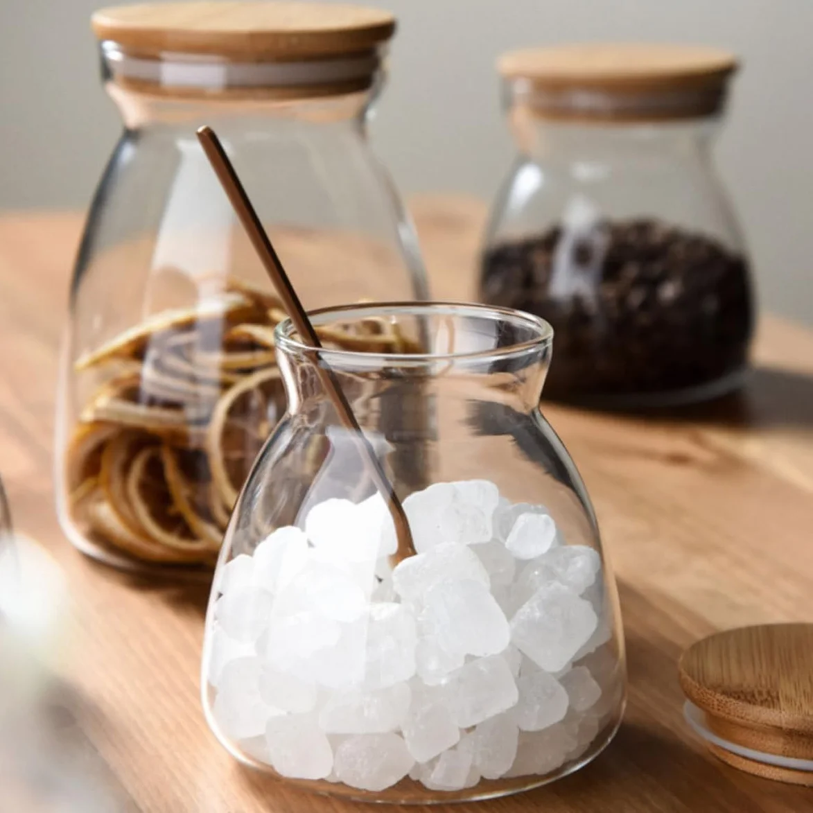 Tarro de Almacenamiento de Vidrio Borosilicato para Alimentos Tapa de Silicona y Madera, Capacidad 1000ml, Pack de 2 para Conservar Snacks y Cereales en Escritorio