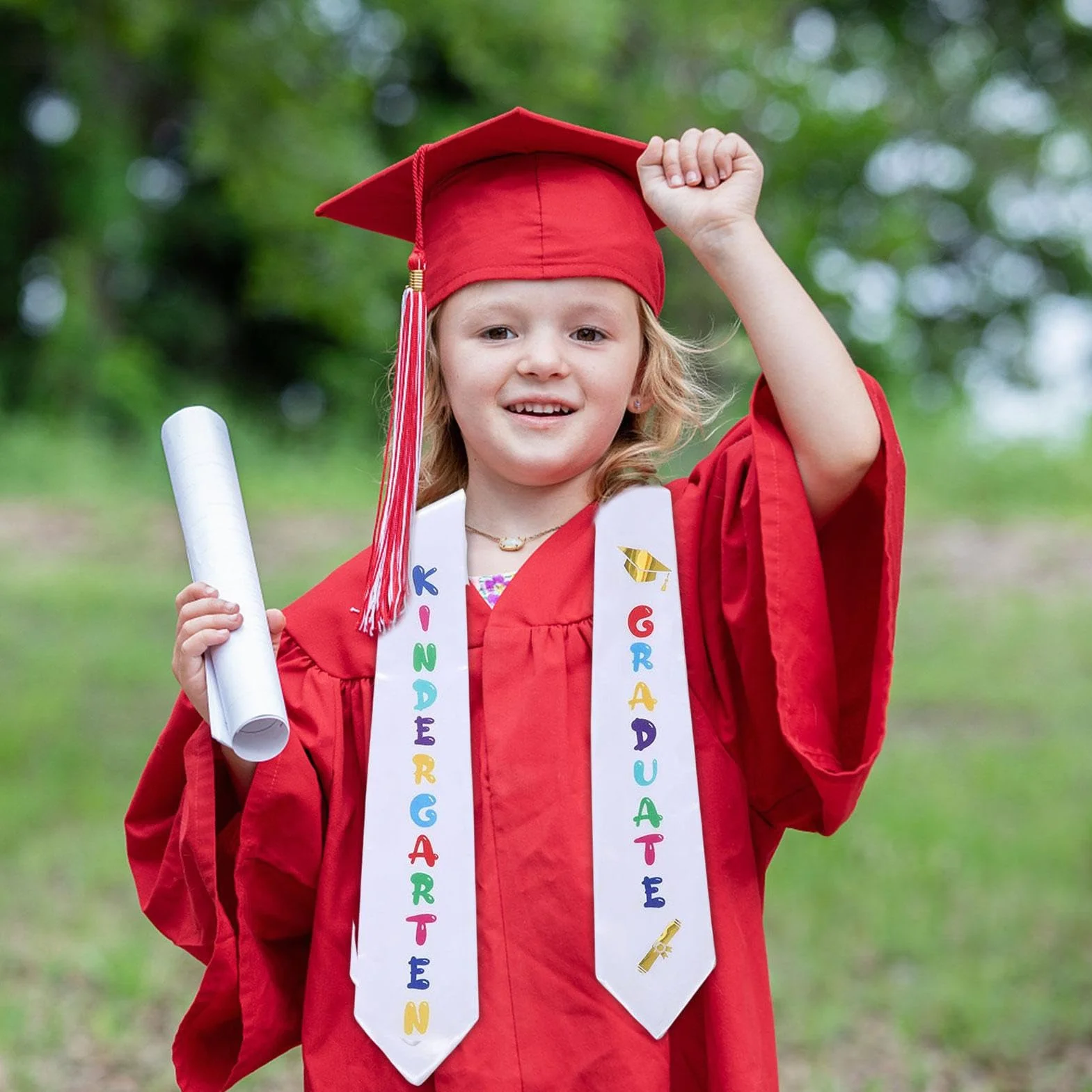 Estola de graduación 2023 de satén estampado para preescolar y jardín de infantes
