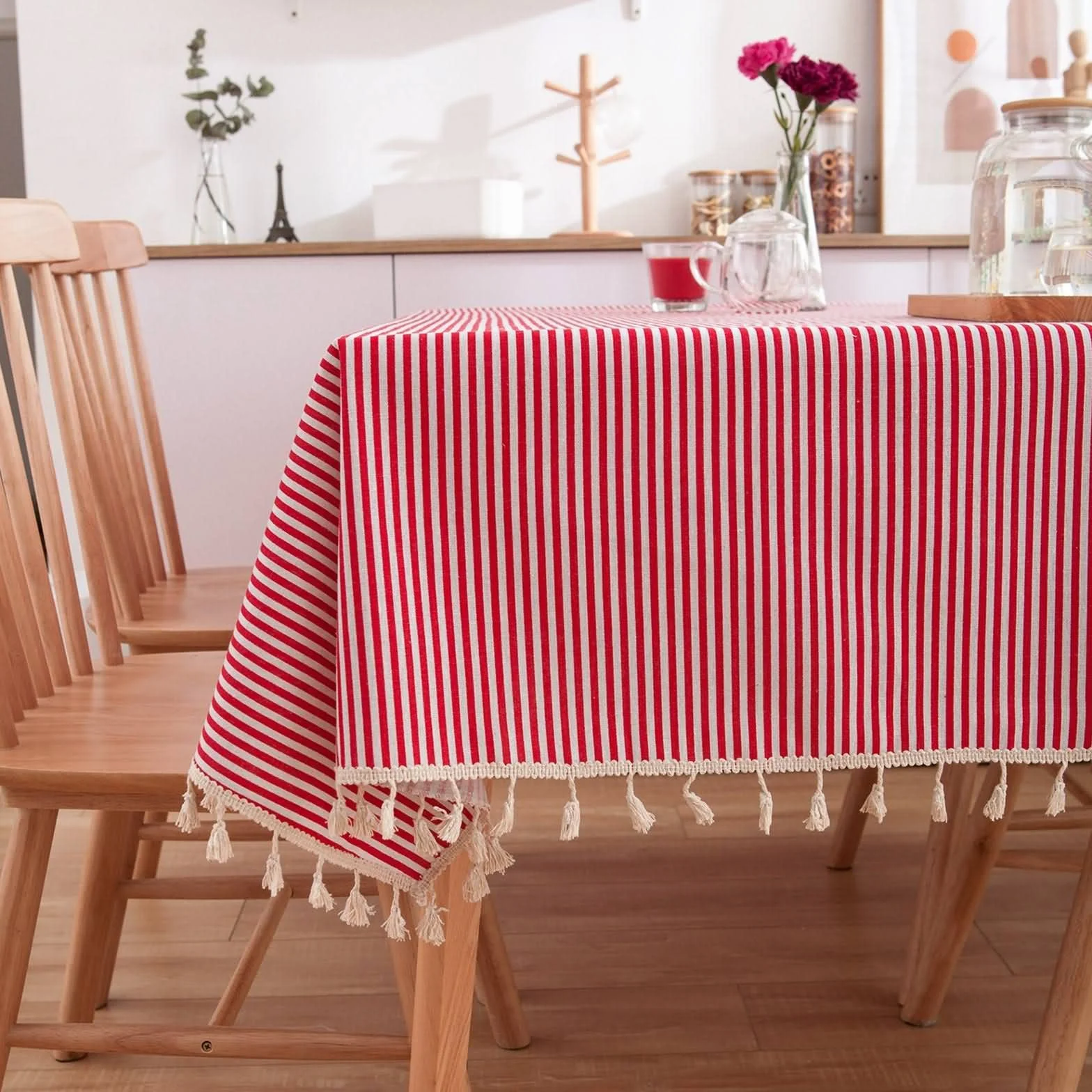 Mesa Centro - Repisa de leña a rayas con borla de macramé antimanchas, mantel y servilletas, camino de mesa elevable pequeño, algodón, decoración protectora, 140 x 160 cm, rojo y blanco