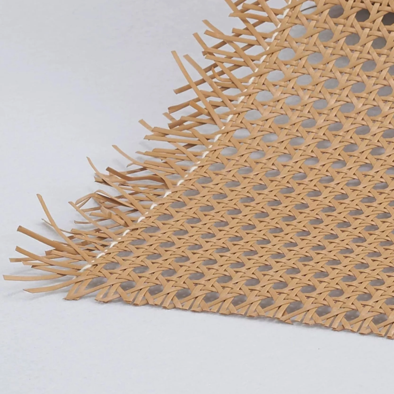 80cm de Ancho, Rejilla Rollo Mimbre para Muebles, Plástico Sintetico Rollo de Ratan por Metros, Correas de Tela Ratán, Cinta de Caña Tejida para Silla Cesta Bricolaje Marrón(100x400cm)