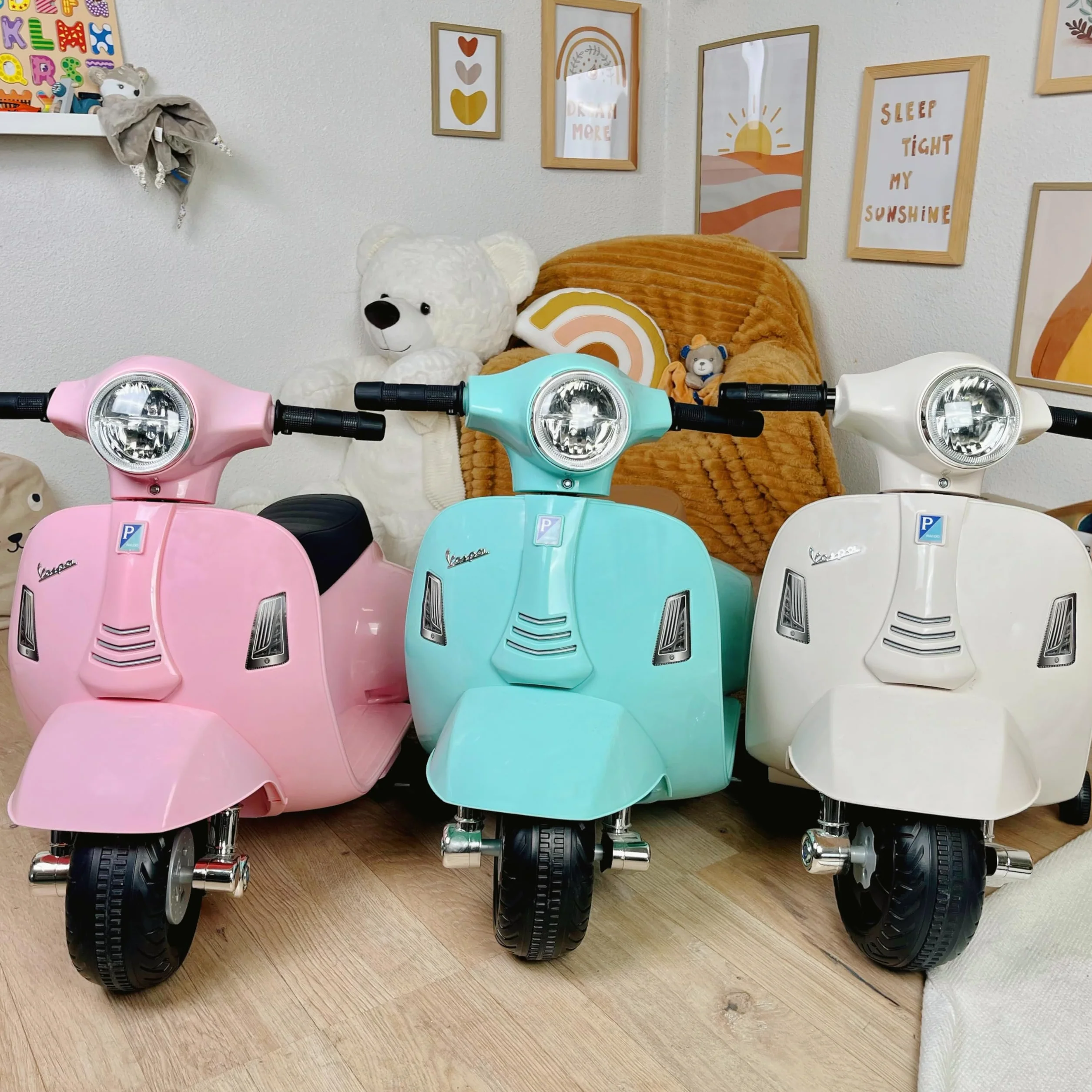 Turbo Challenge - Vespa GTS - Portador Eléctrico - 119151 - Scooter - Verde Agua - Listo para Rodar - Máximo 25Kg - Plástico - Baterías Recargables - A Partir de 24 Meses