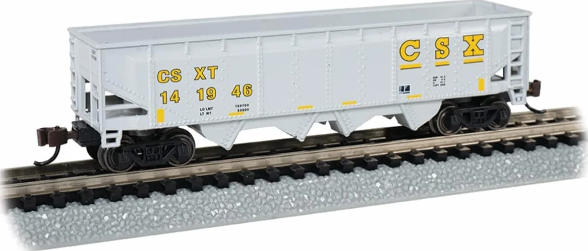 Bachmann Trenes - Tolva cuádruple de 40 pies - CSX® #141946 - Gris y amarillo - Escala N