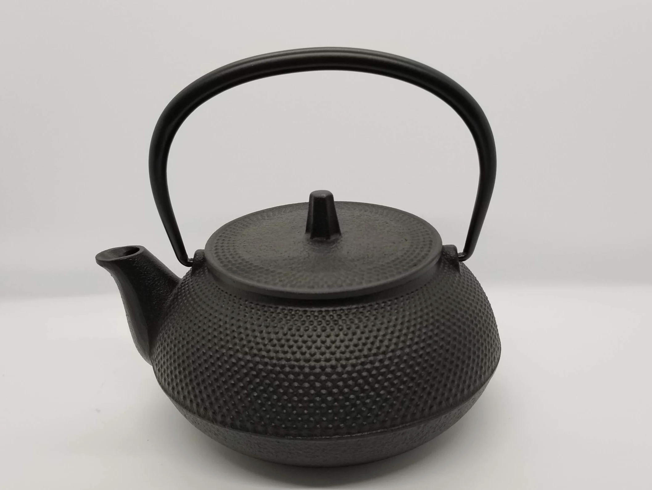 NAMBU TEKKI Nanbu 12802 - Tetera de Hierro Fundido con Textura, no esmaltada, Color Negro
