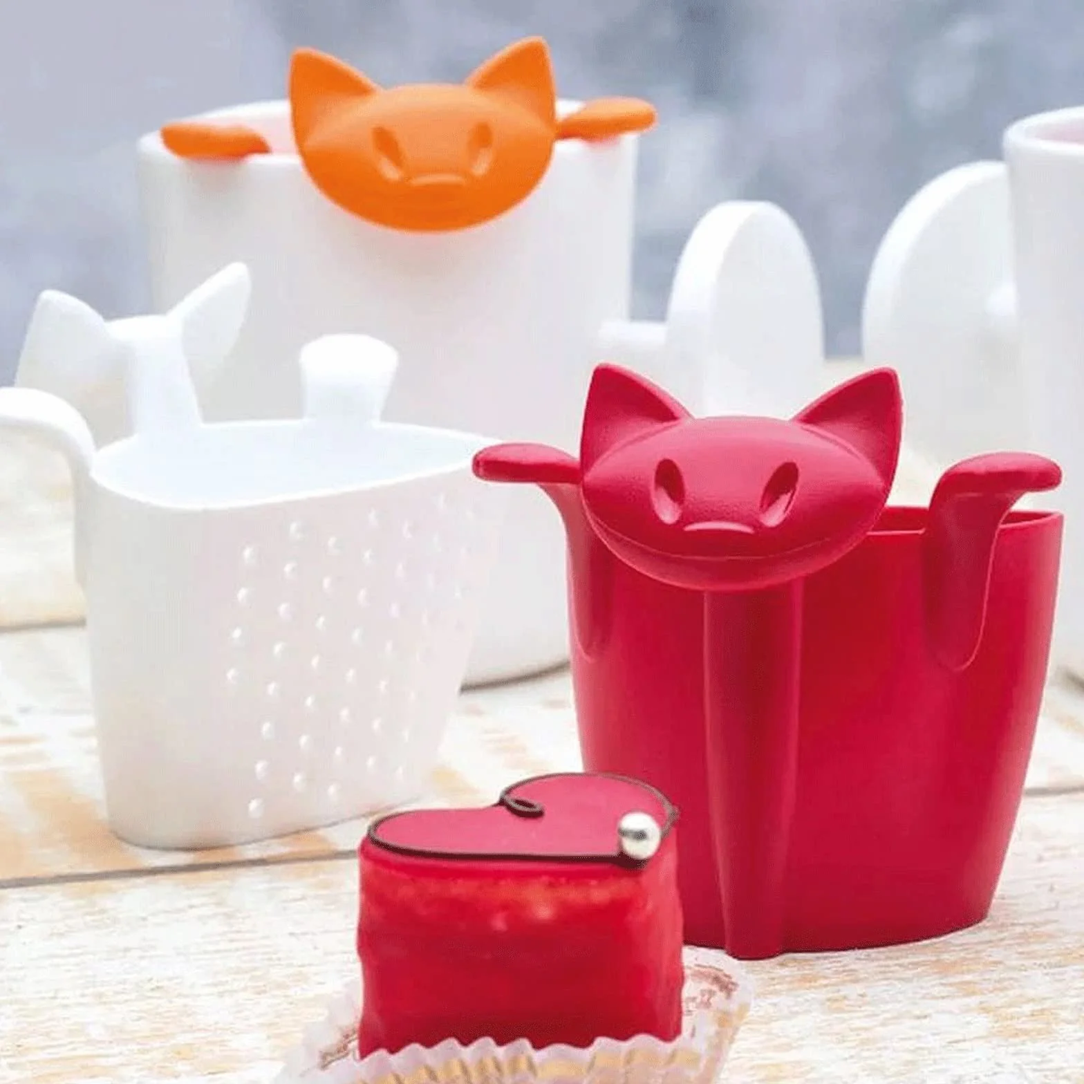 Colador de té creativo para hacer té, filtro de silicona de grado alimenticio, para colgar en la taza, accesorios de té (rojo)