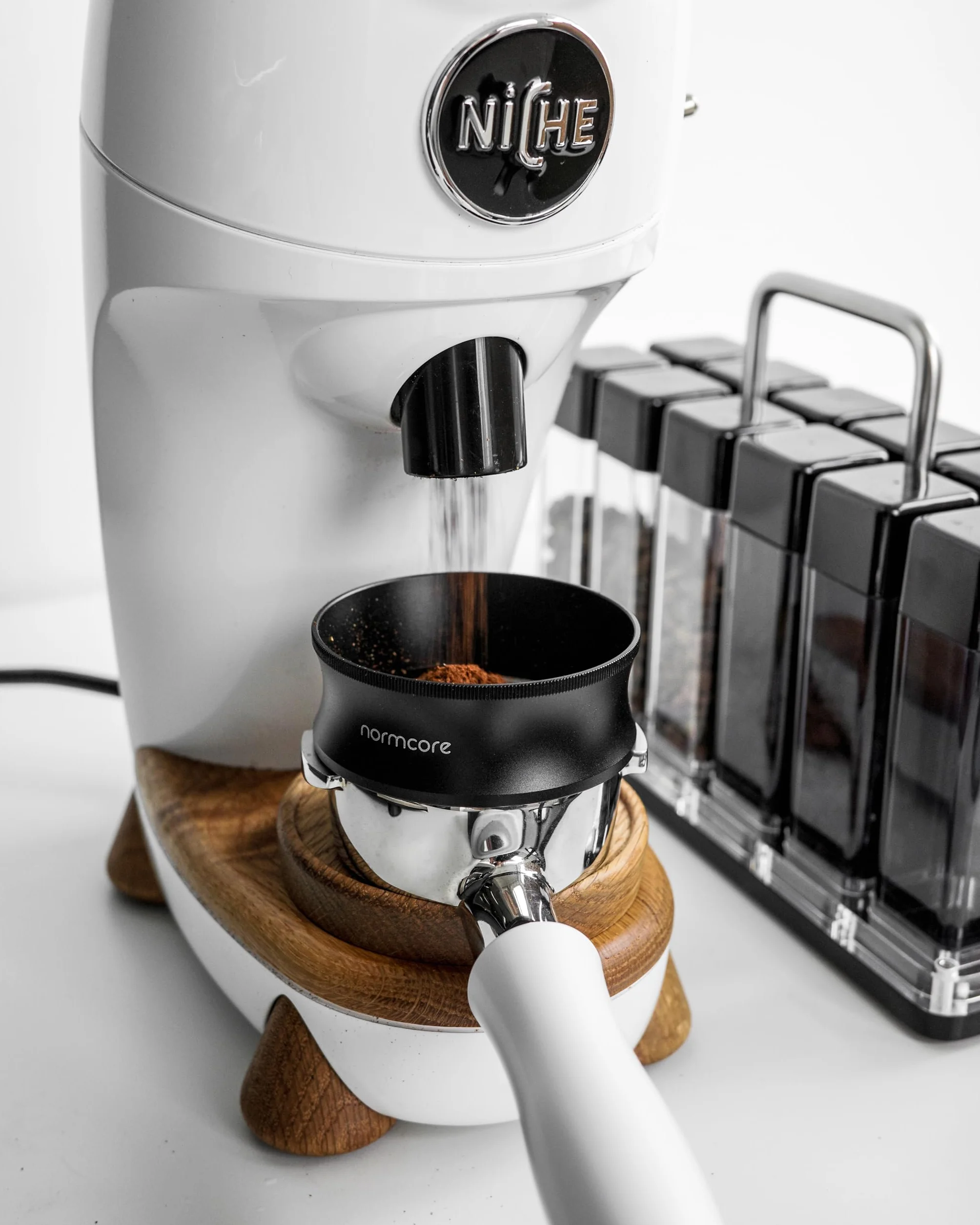 Normcore Embudo dosificador magnético V2 58 mm anillo café espresso aluminio anodizado 29 mm 9 imanes neodimio portafiltro Breville