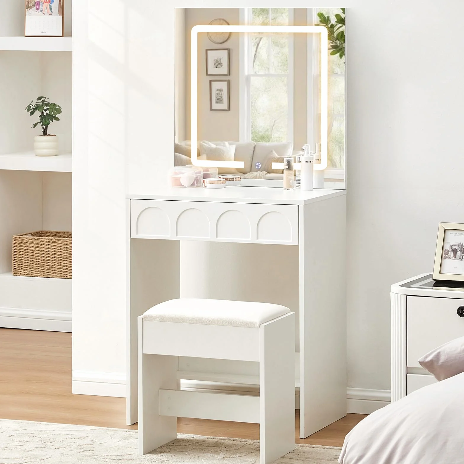 LEMROE Tocador Moderno con Espejo LED Táctil 3 Luces, Mesa de Maquillaje Compacto con Cajón y Taburete, para Espacios Pequeños, Blanco (Blanco)