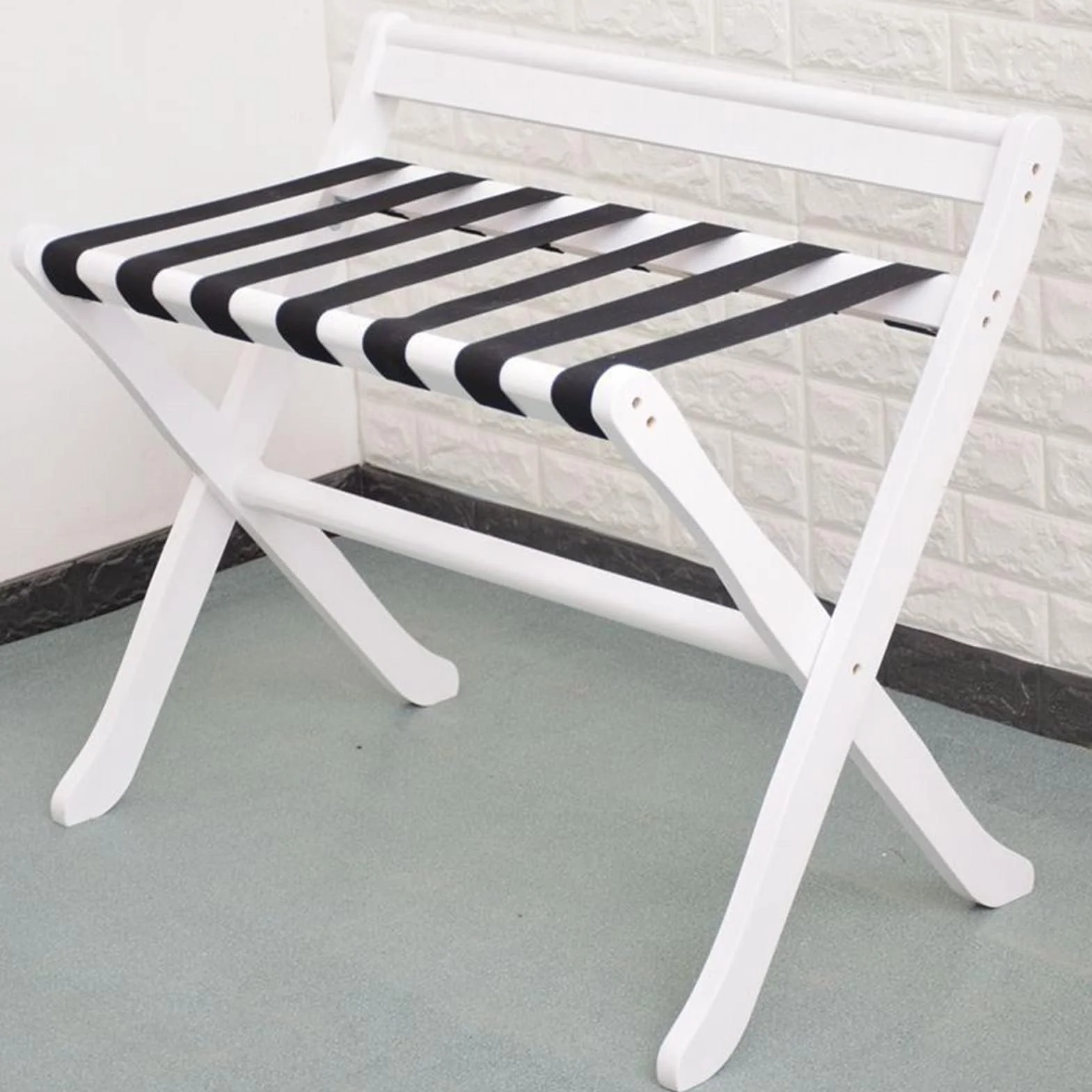 Portaequipajes de madera maciza for hotel, soporte for maletas, estante for guardar maletas, estante for maletas, zapatero o suelo plegable for el hogar, 80 x 50 x 68 cm.(White)