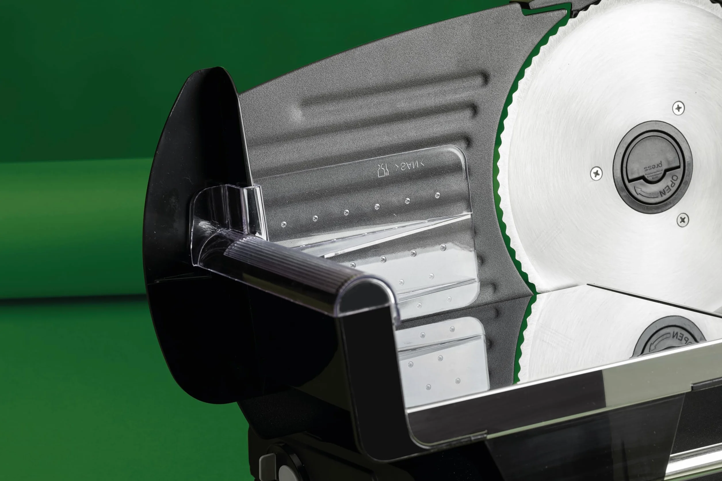 Jata JECF1200 - Cortafiambres Eléctrico 200 W con Disco de Acero Inoxidable 19 cm, Regulador de Corte 0-15 mm, Cortadora de Embutidos, Carne, Queso y Verduras, Base Antideslizante