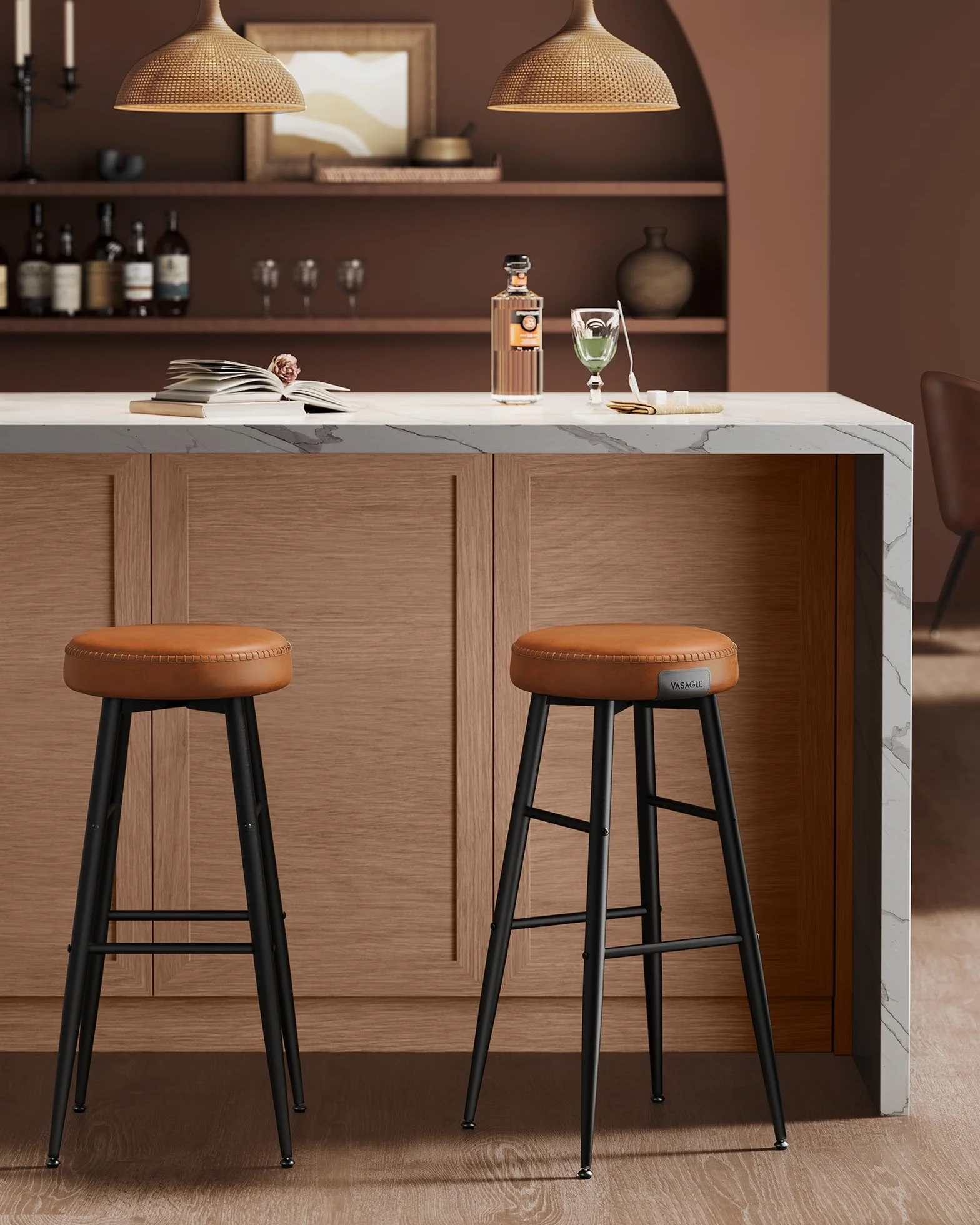 VASAGLE EKHO Colección - Juego de 4 Taburetes de Bar, Taburete Cocina, Taburete Desayuno, Cuero Sintético con Costuras, Moderno Siglo Medio, 76,2 cm Alto, Silla Comedor, Fácil Montaje, Marrón Caramelo